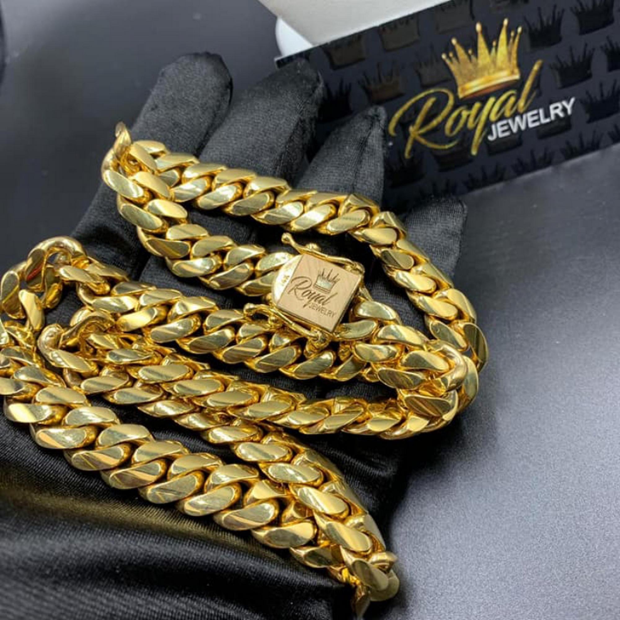 Royal Jewelry