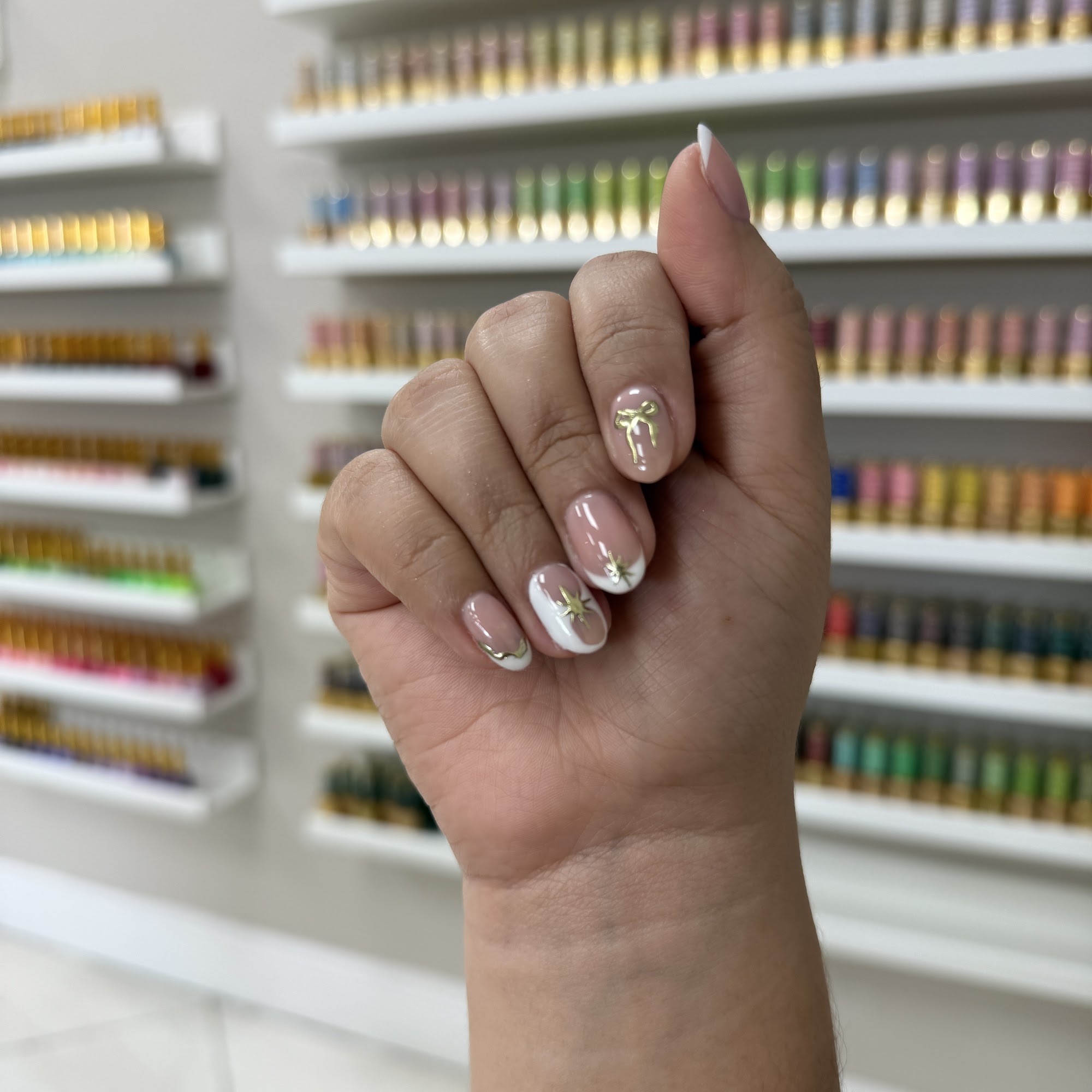 F21 Nail Lounge Hialeah 3715 W 16th Ave unit 12, Hialeah Florida 33012