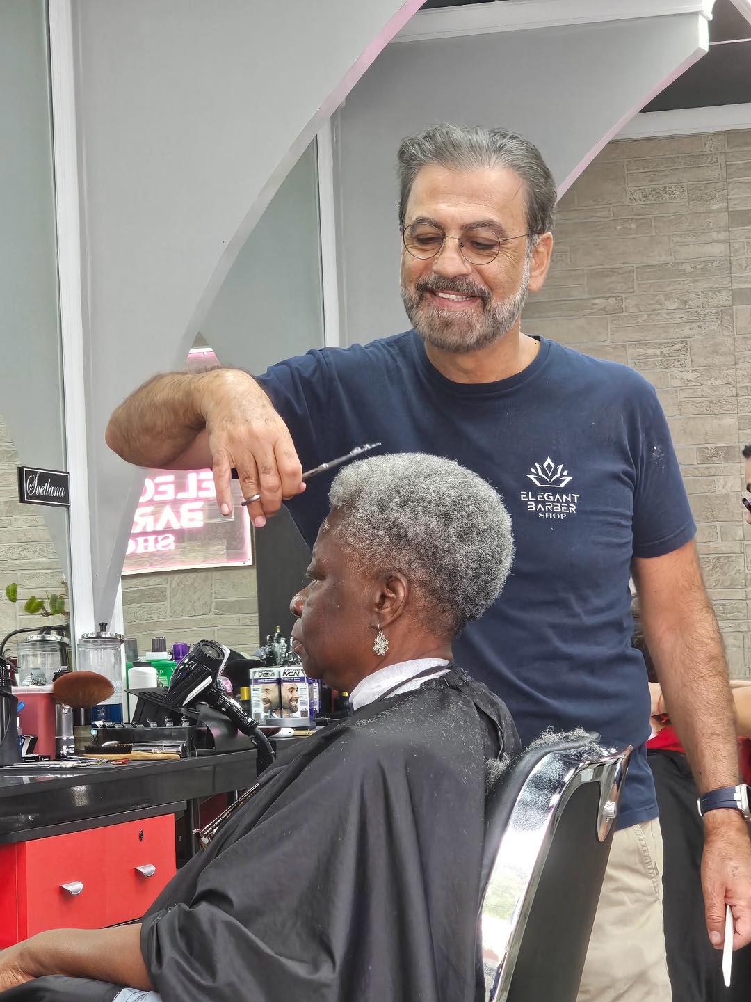 ELEGANT BARBER SHOP 370 N Park Rd, Hollywood, FL 33021