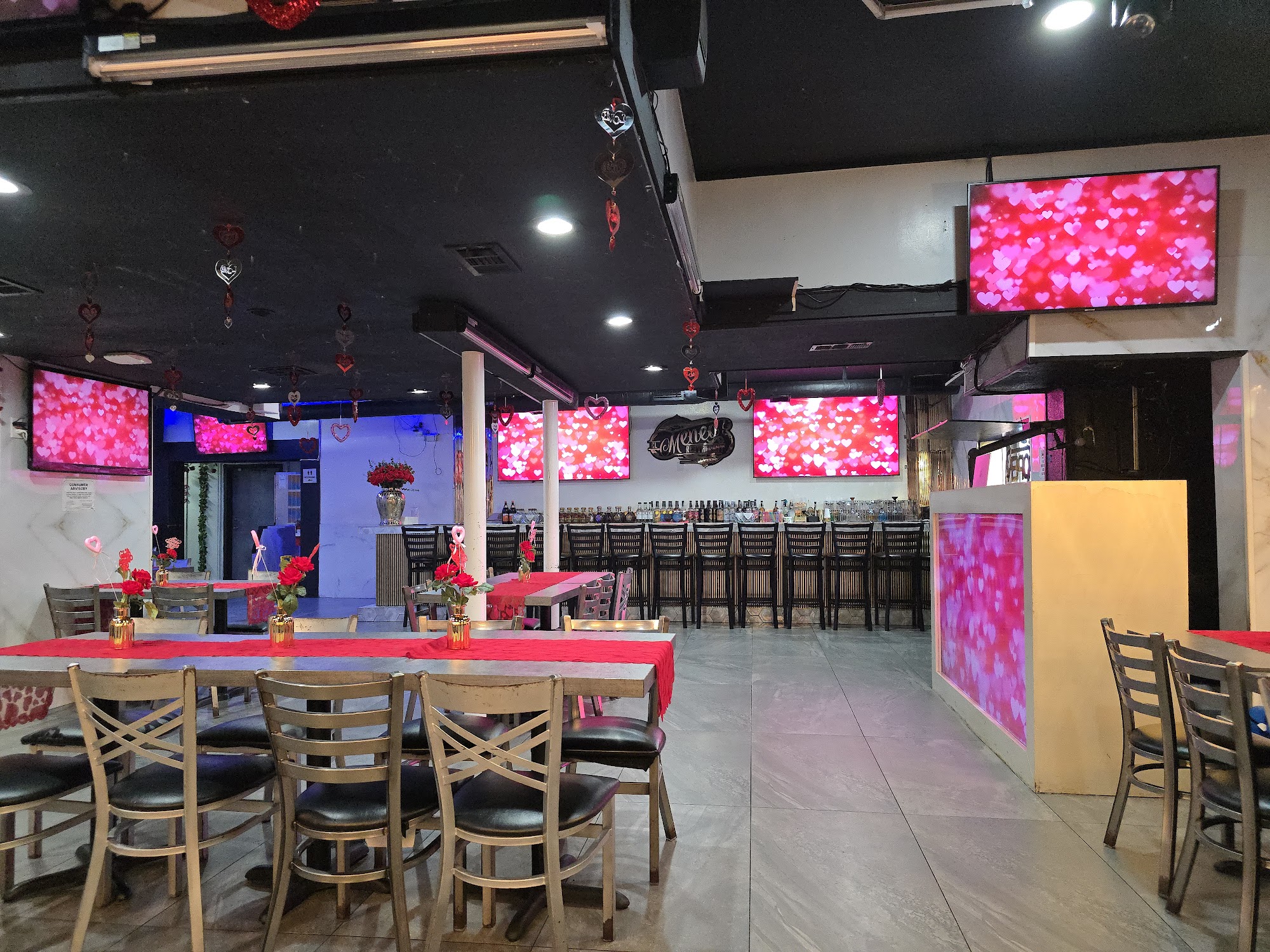 EL MENEO RESTAURANT & LOUNGE Menu