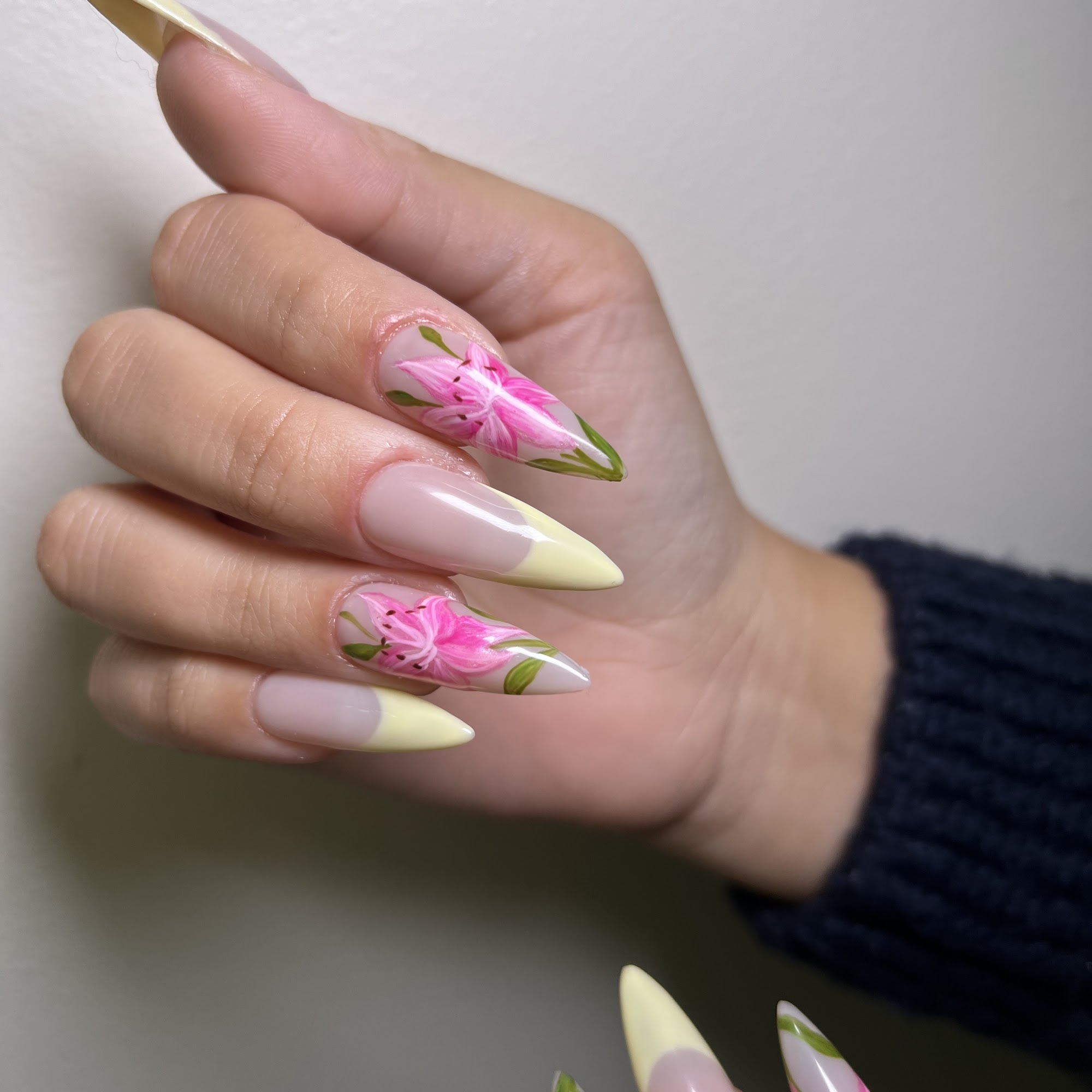 Elliephant Nails
