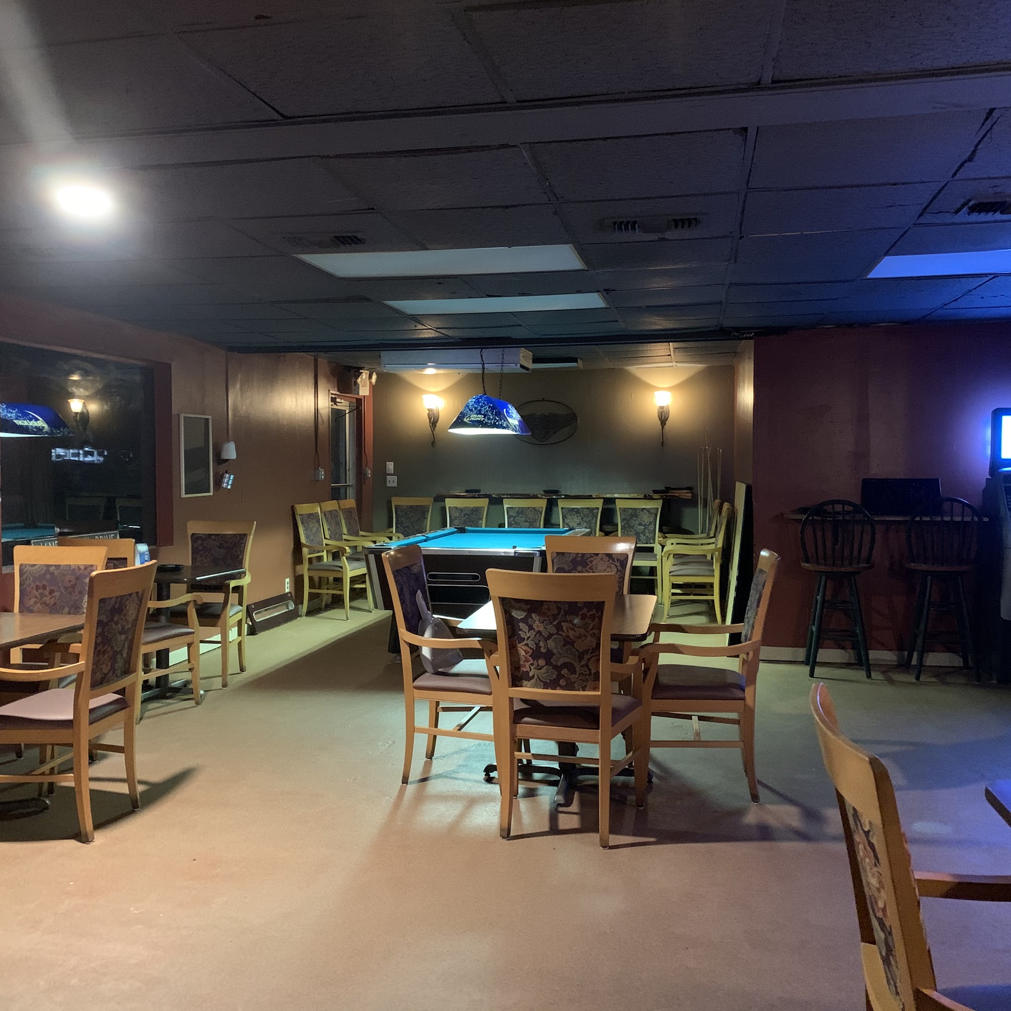 Jugs Pub sports bar 3283 S Suncoast Blvd, Homosassa