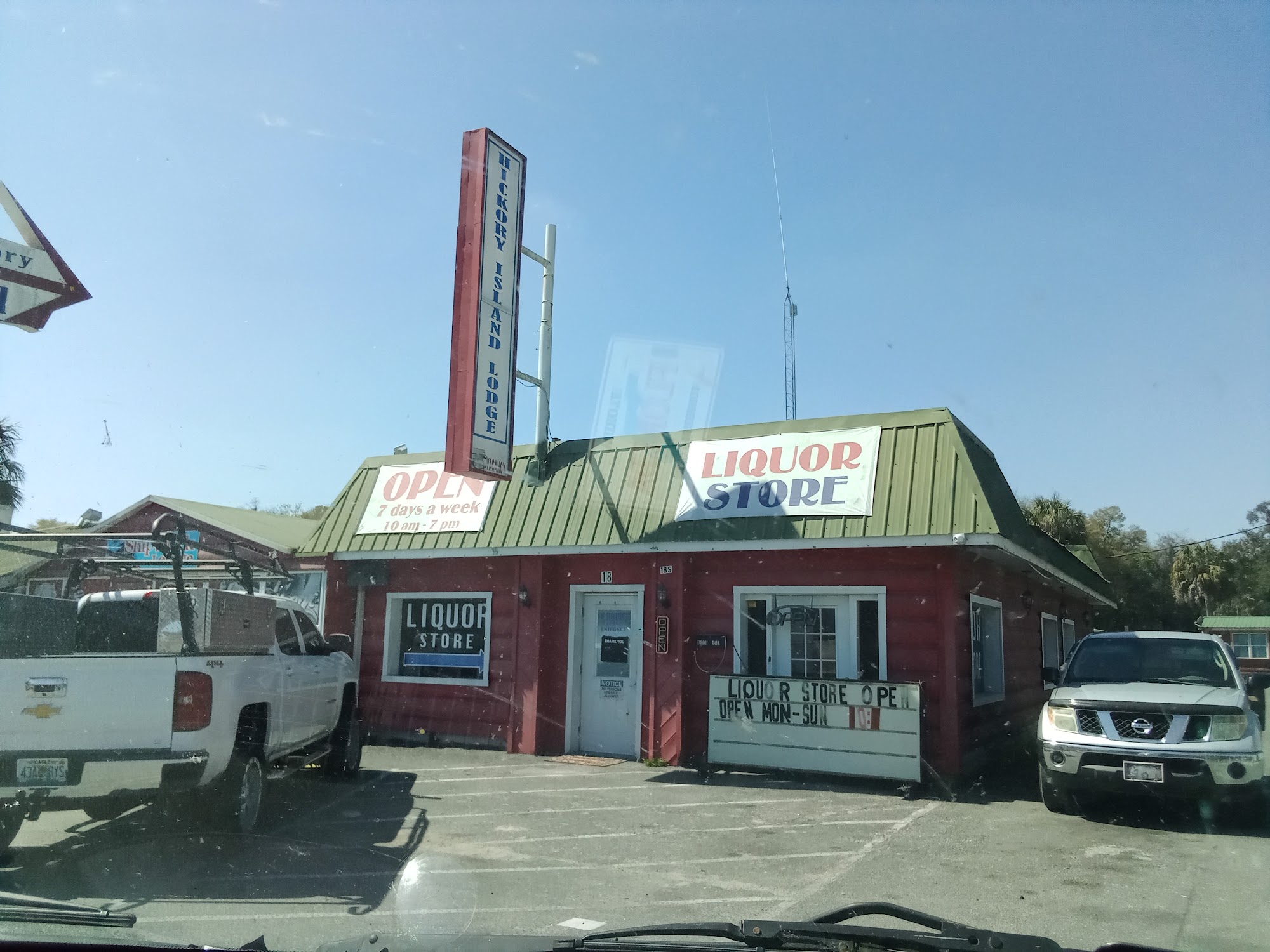 Lighthouse Liquors Inglis