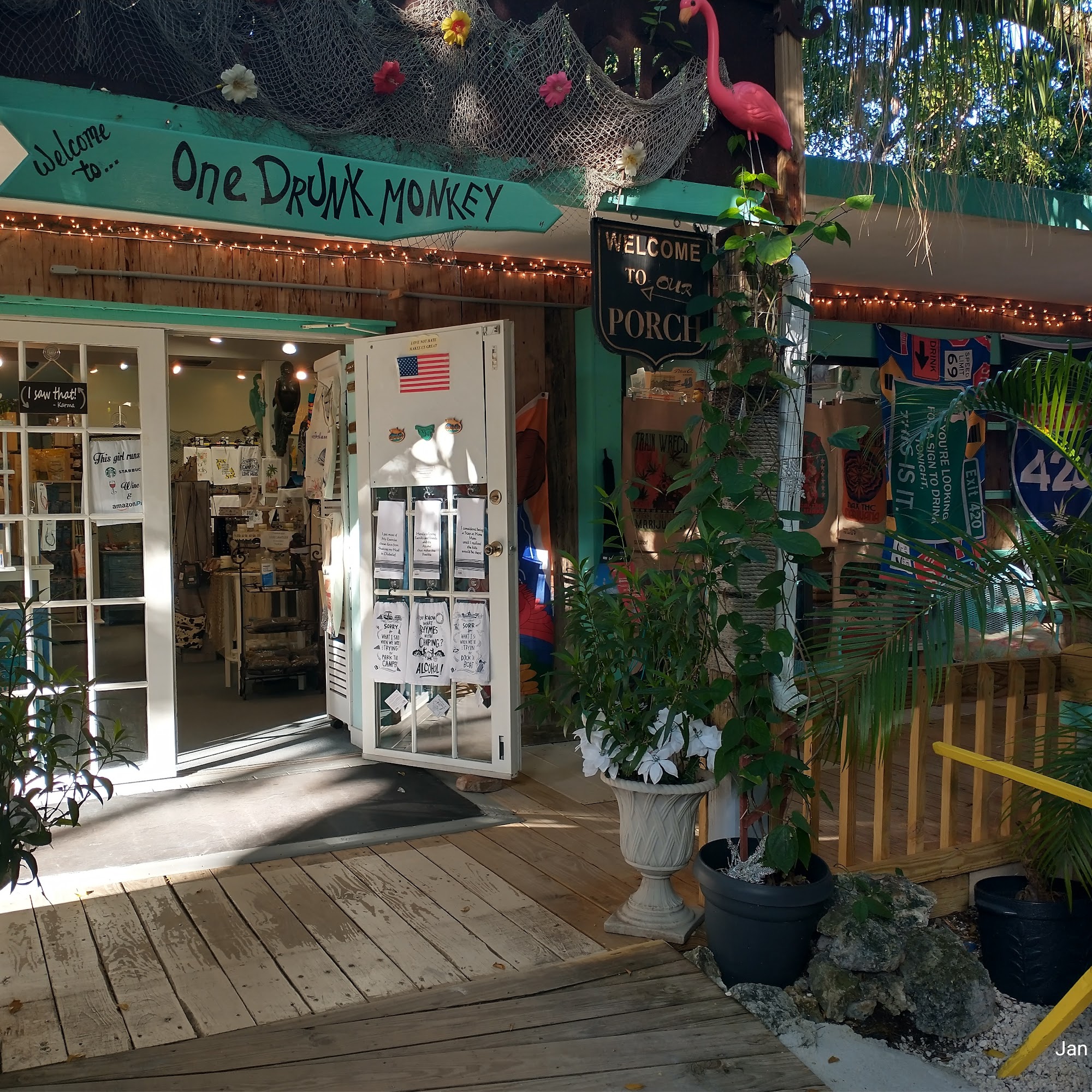 Betsy Bar and Souvenirs Islamorada