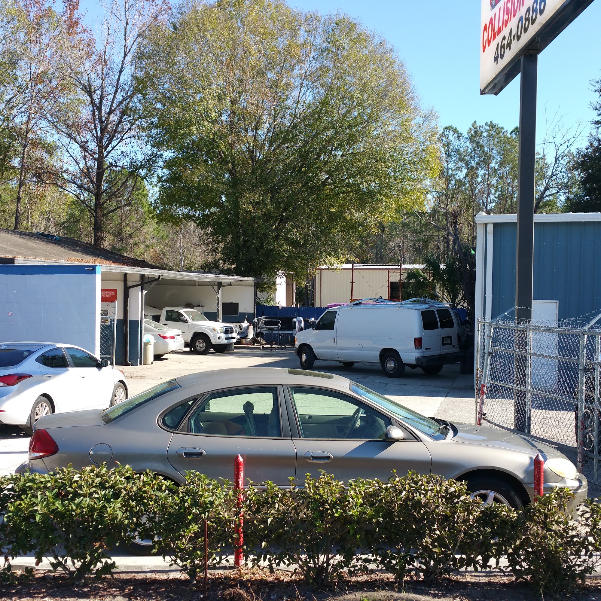 Mandarin Collision Center