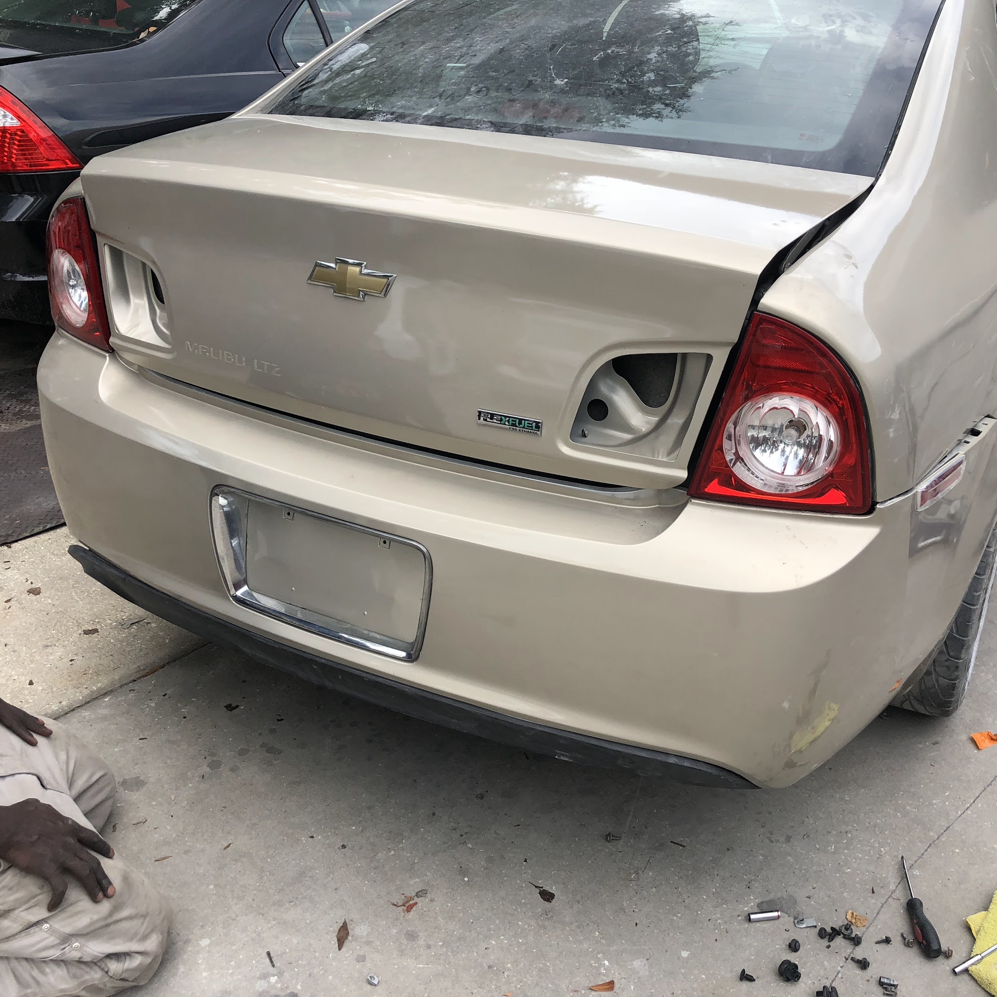 Sisaket Paint & Body Collision Repair Jacksonville