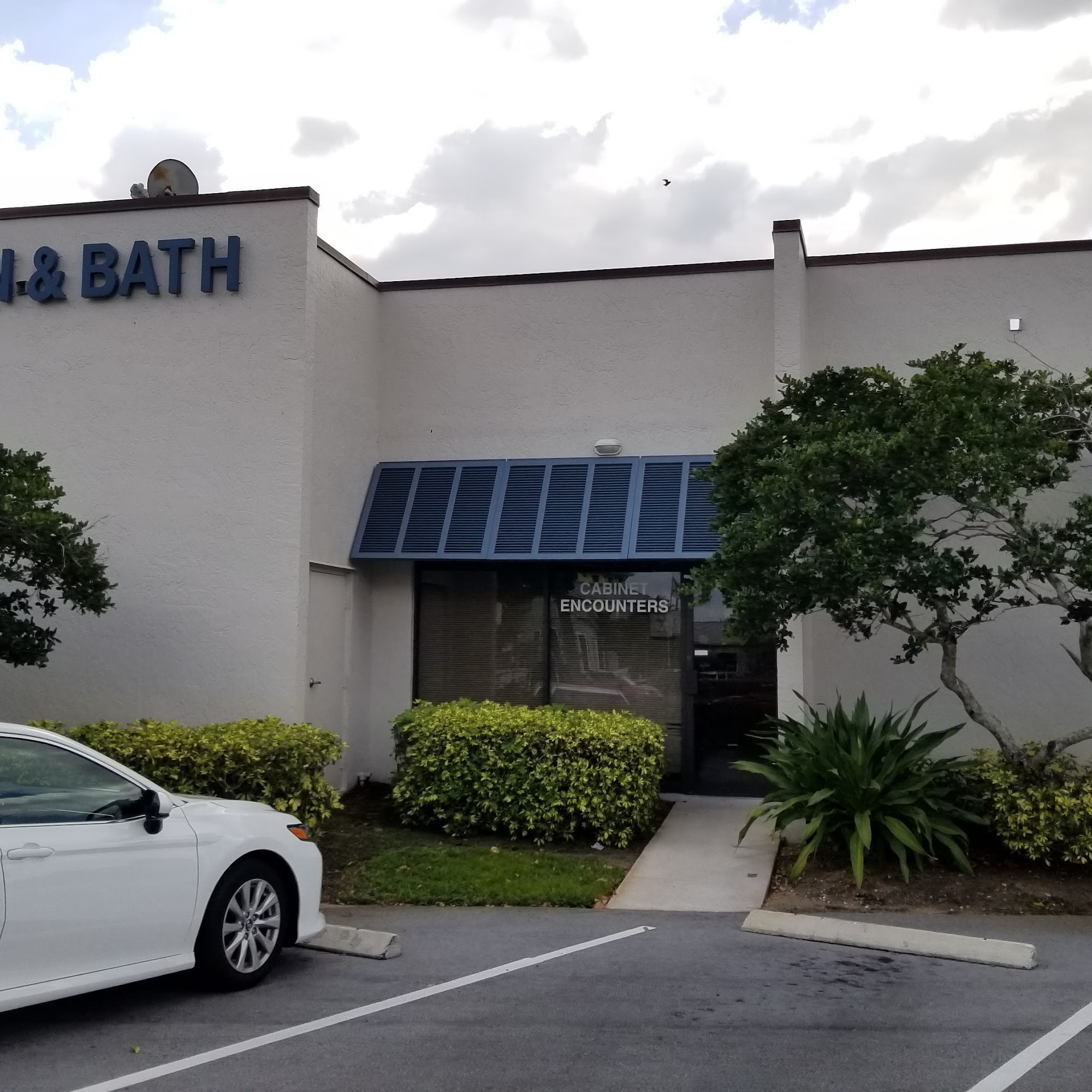 Cabinet Encounters Juno Beach