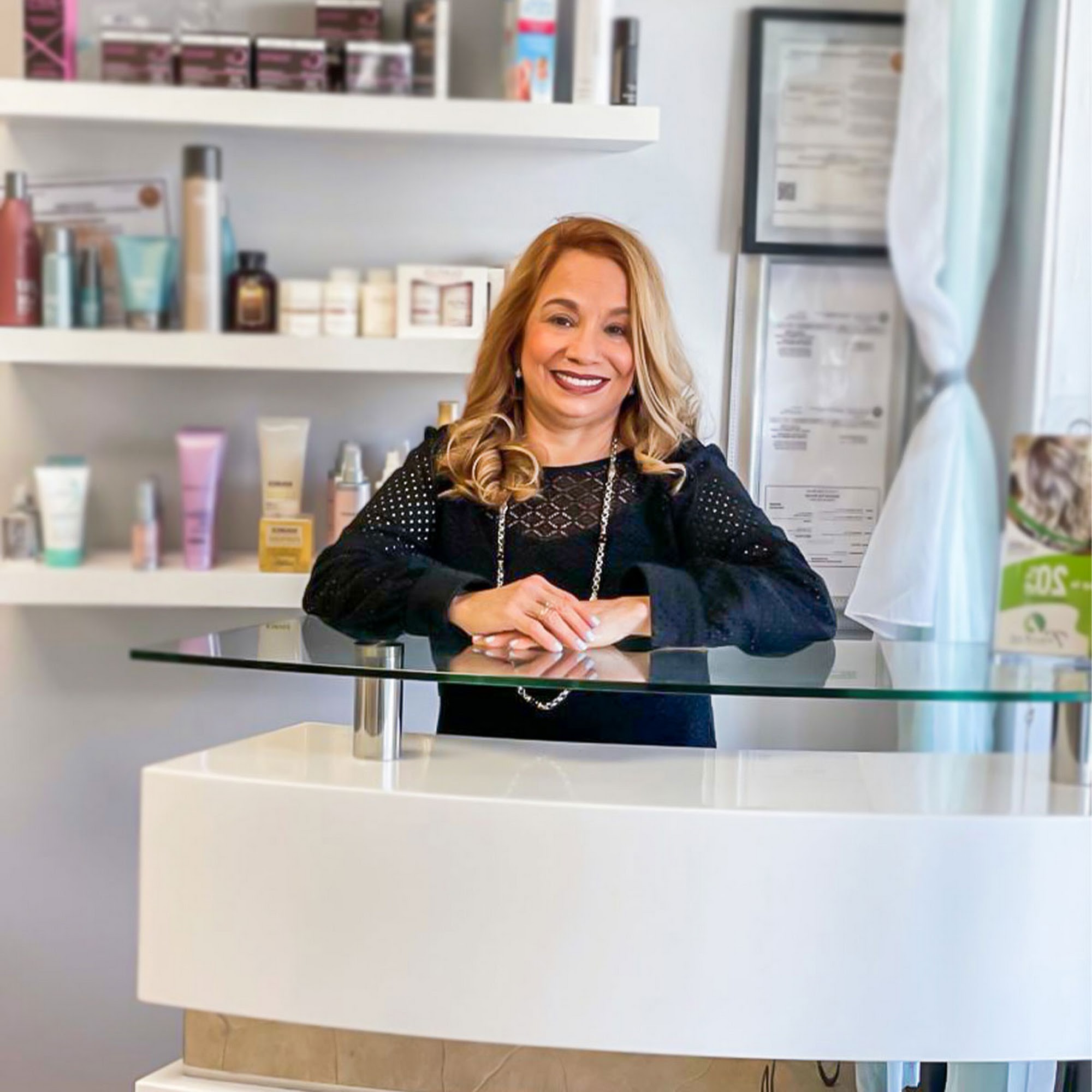 Toucheé Organic Salon 13959 US-1, Juno Beach Florida 33408