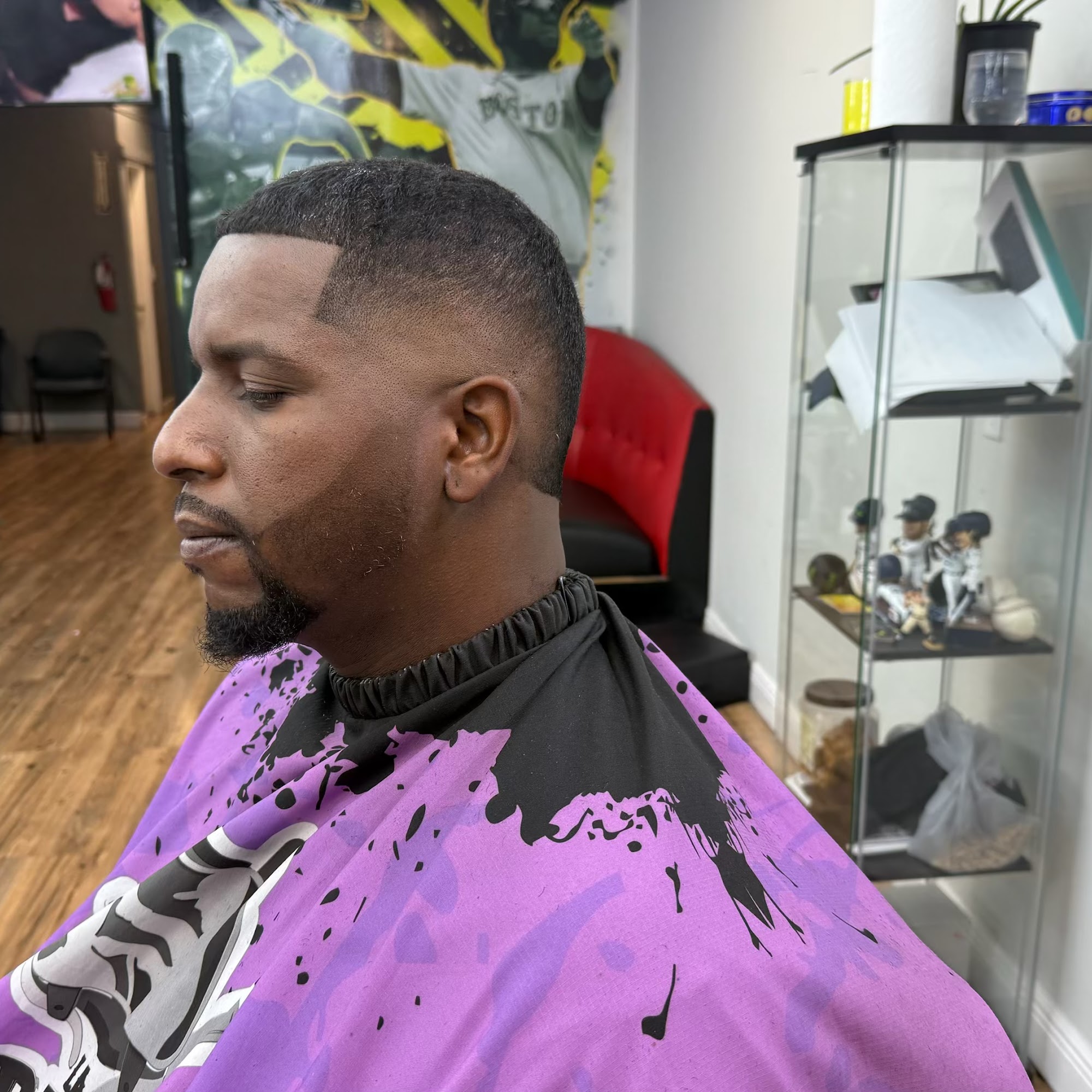 MC Barber Studio 5472 58th St N, Kenneth City Florida 33709