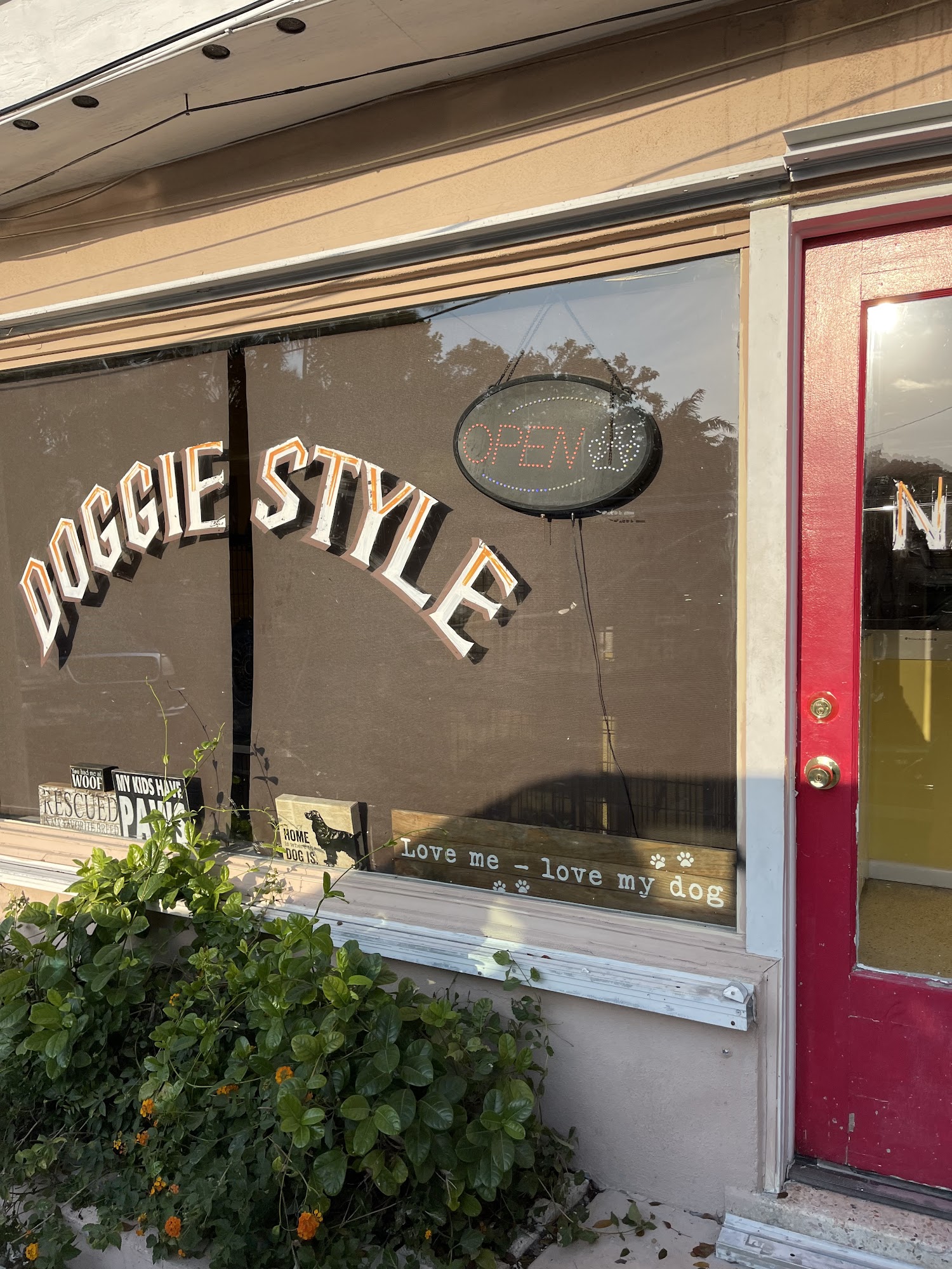 Doggie Style Pet Groom Salon Key West