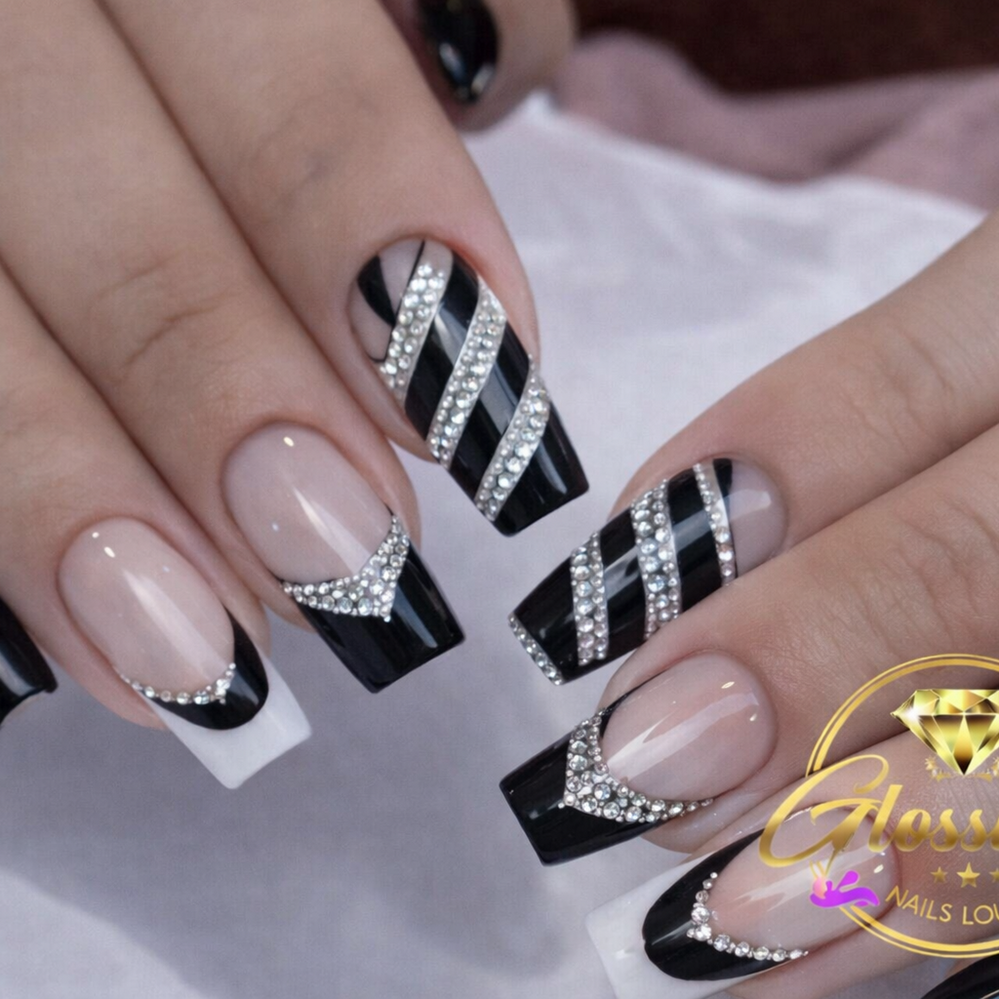Glossique Nails Lounge
