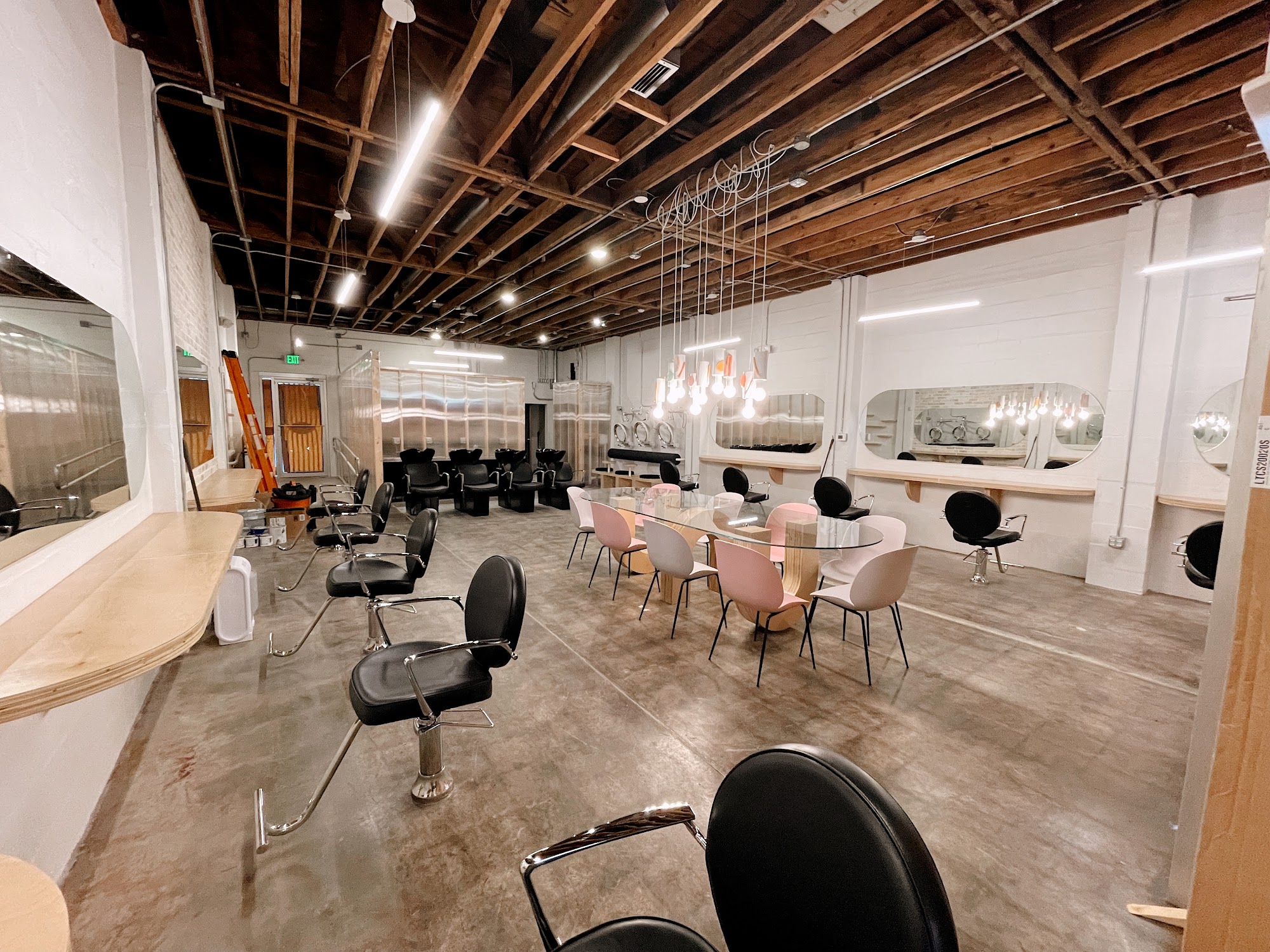 Do or Dye 1117 Florida Ave S Suite 101, Lakeland Florida 33803