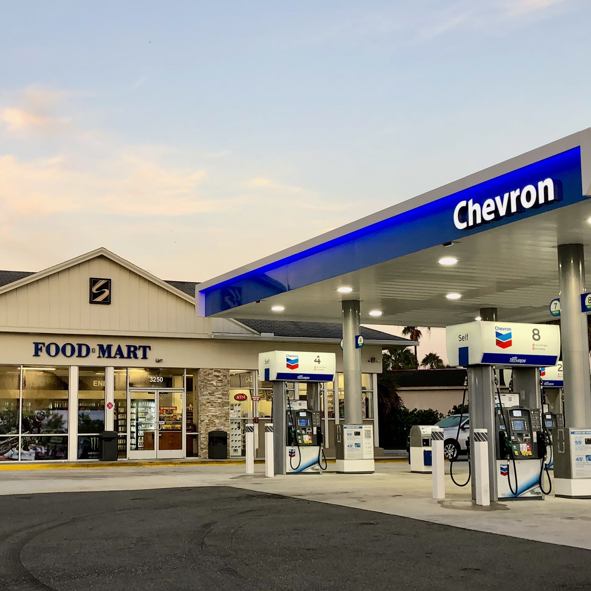 Chevron Lakeland