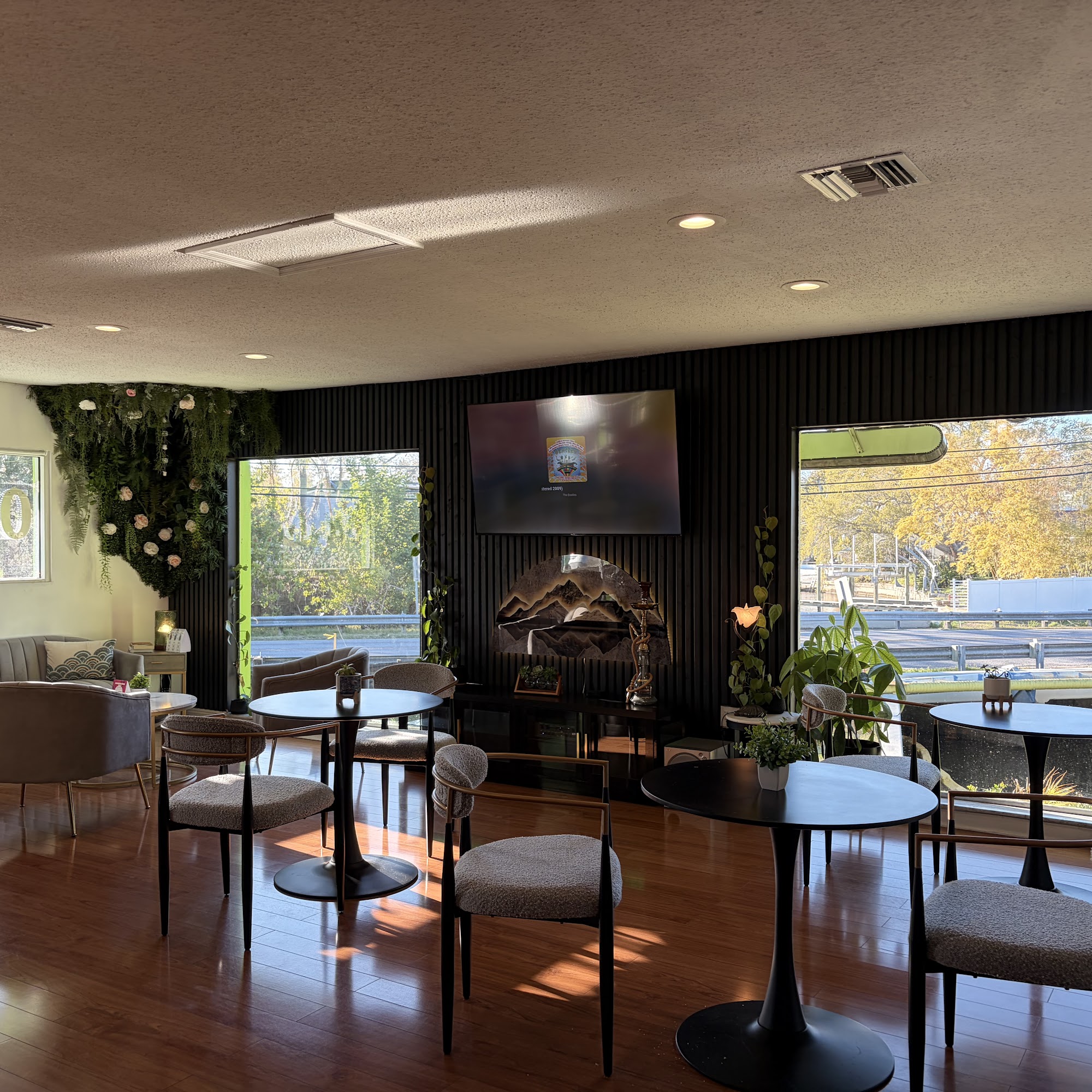 Alaeddin Brew’s Coffee & Kava bar Largo