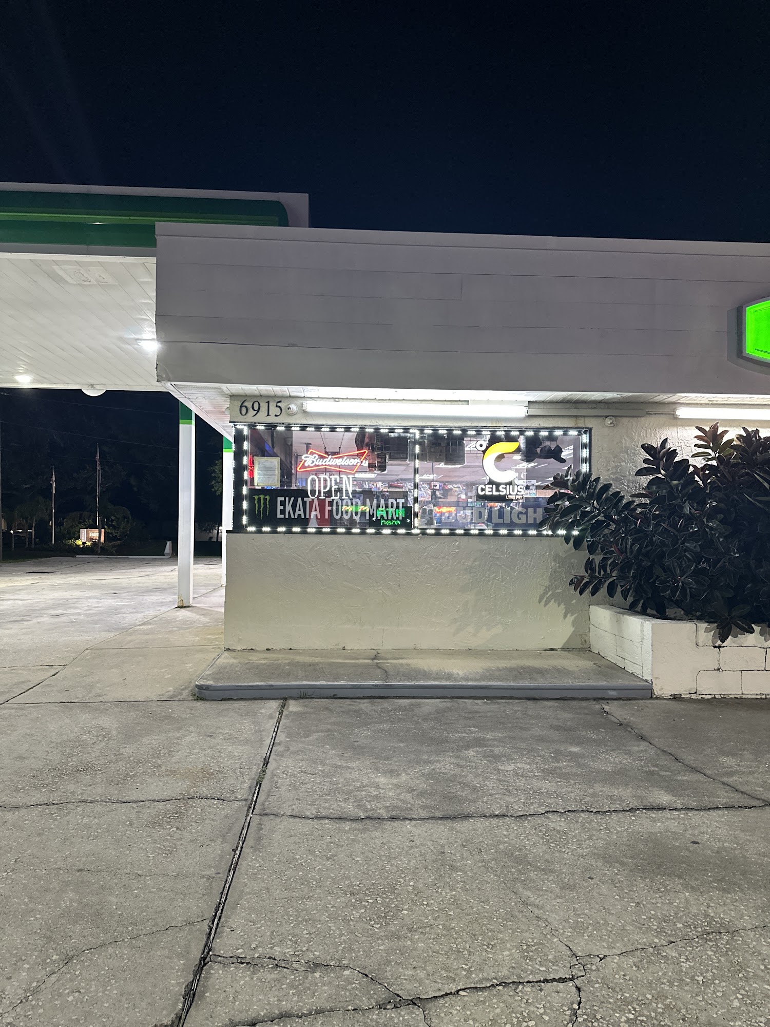 Ekata Food Mart Largo