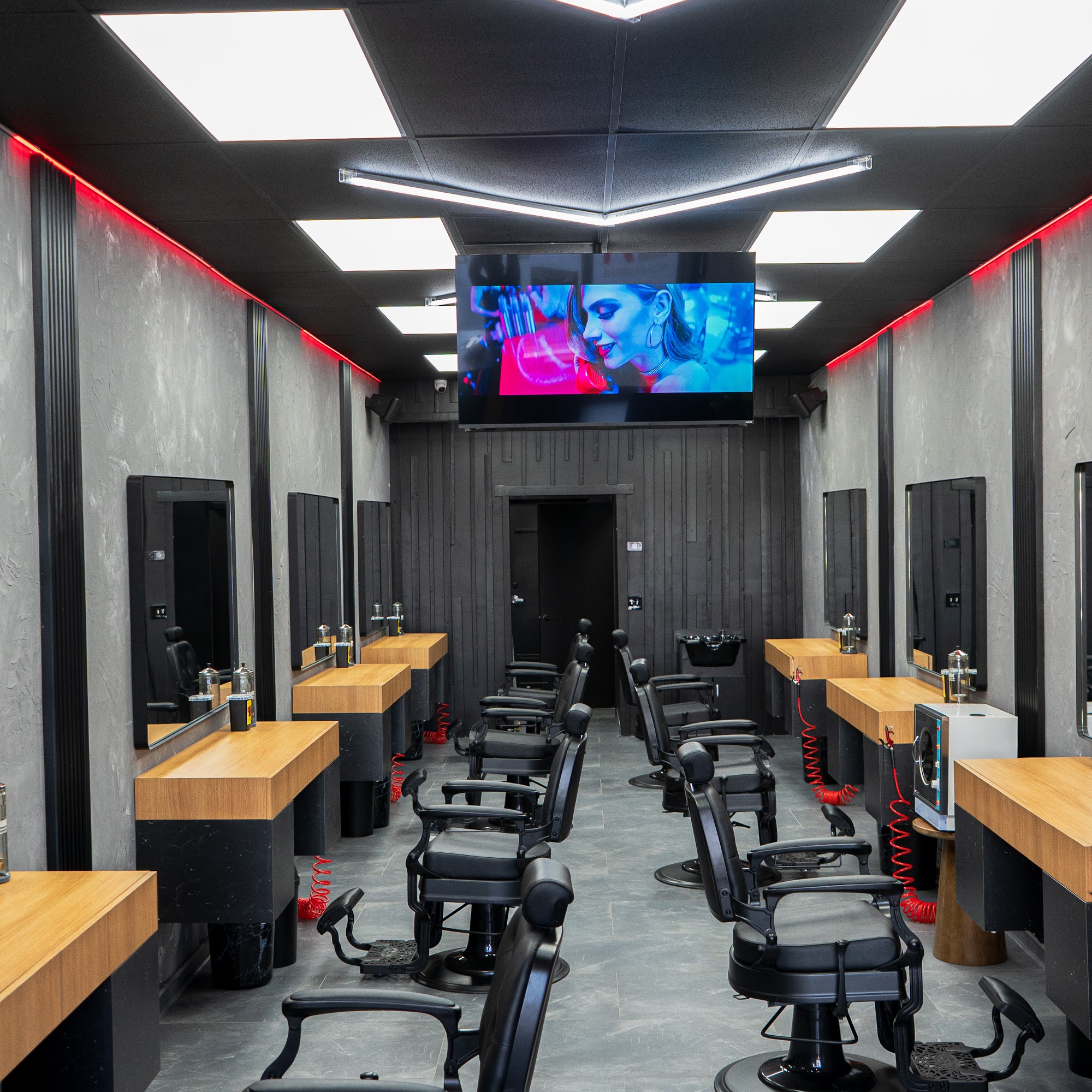 R2 Barbershop 2114 E Bay Dr, Largo Florida 33771