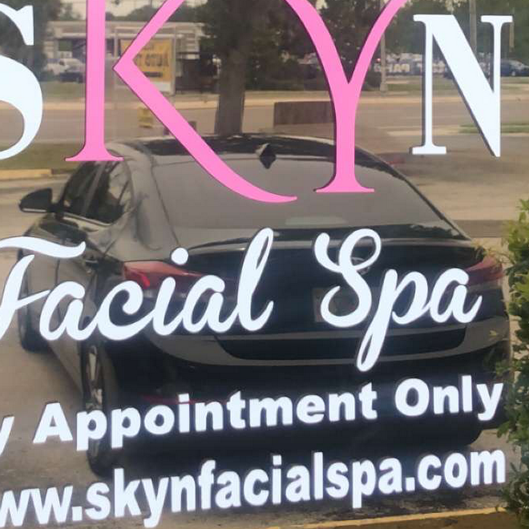 sKYn Facial Spa