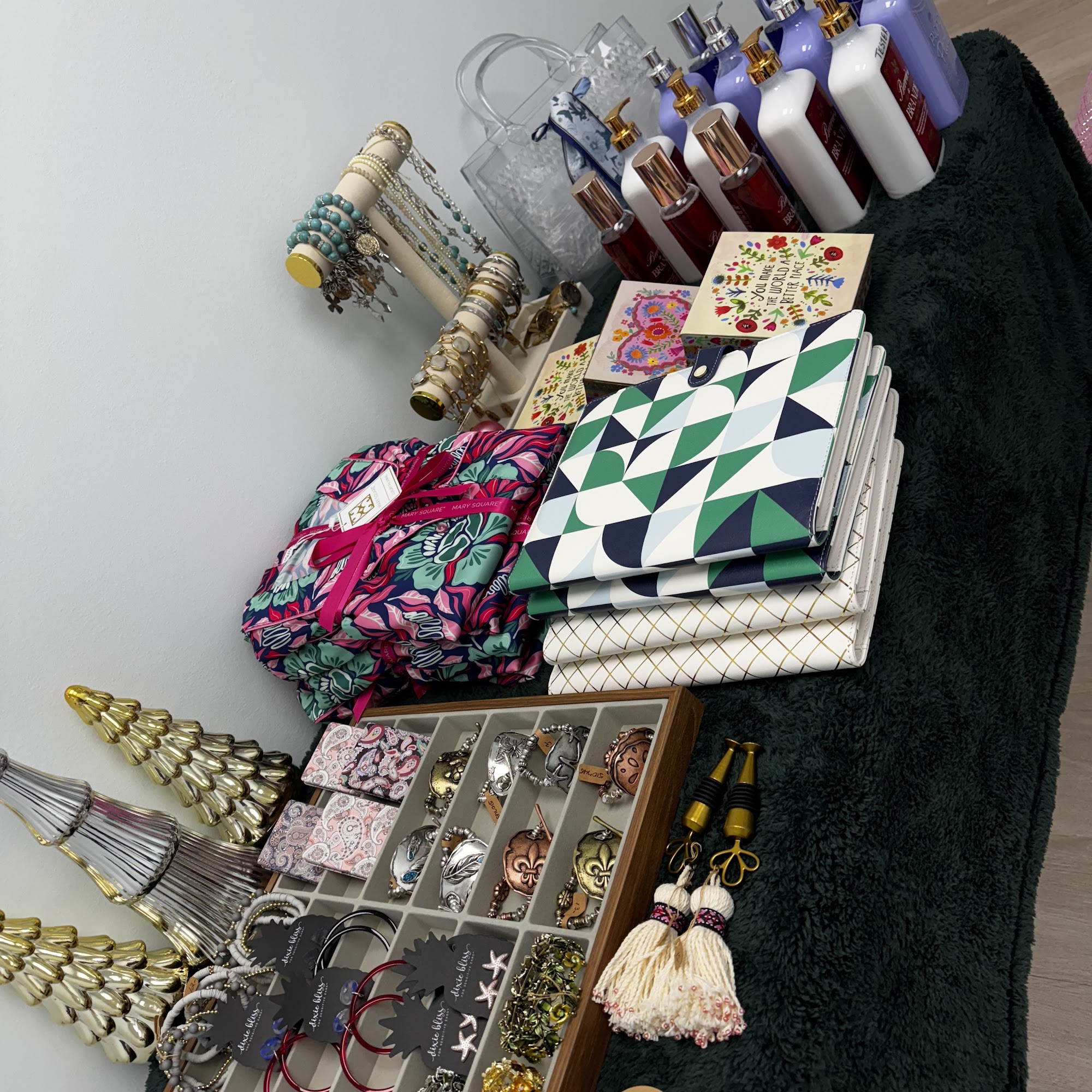 The Curious Bee Boutique