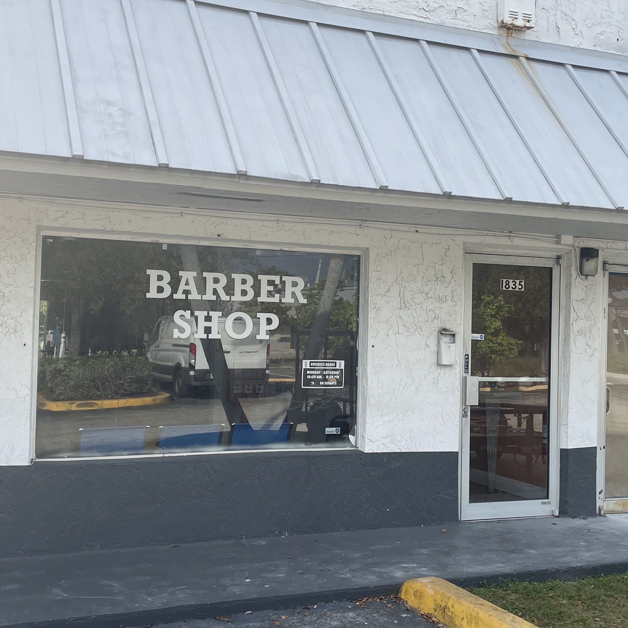 A1 The Barber 1835 NW 38th Ave, Lauderhill Florida 33311
