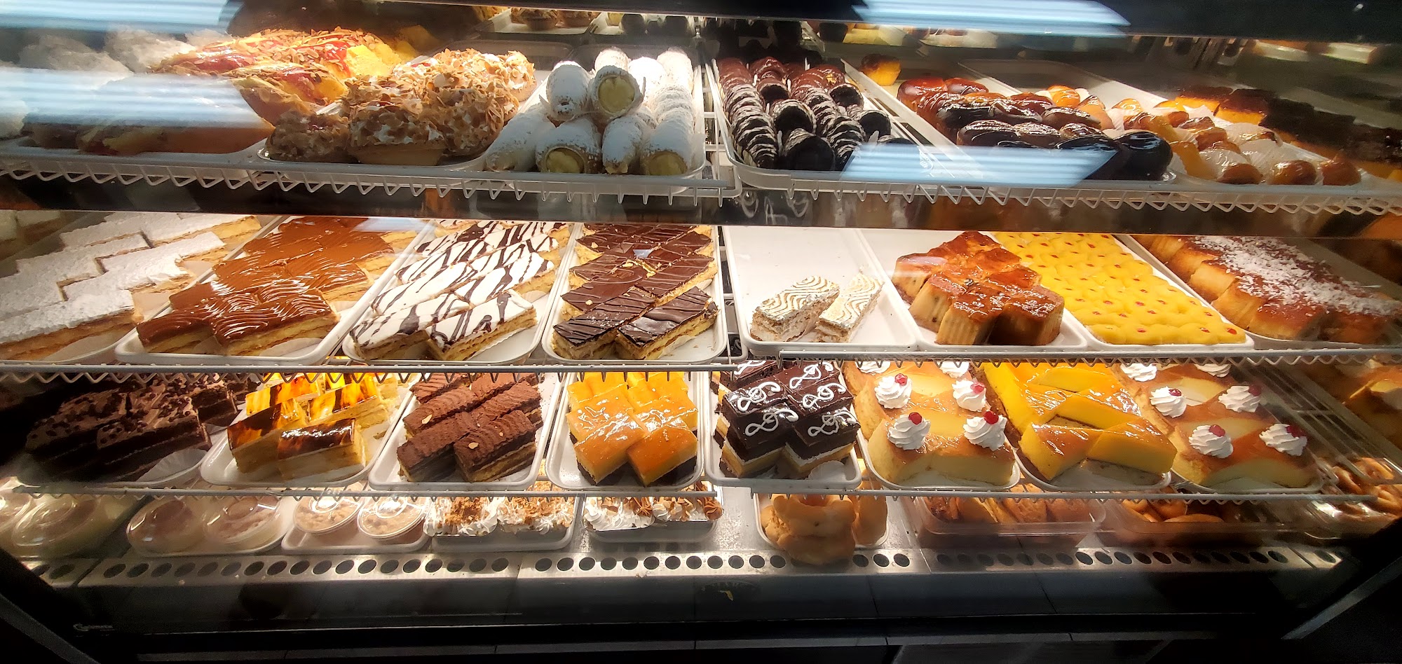 Havana Bakery and Cafe 5624 Lee Blvd, Lehigh Acres, FL 33971