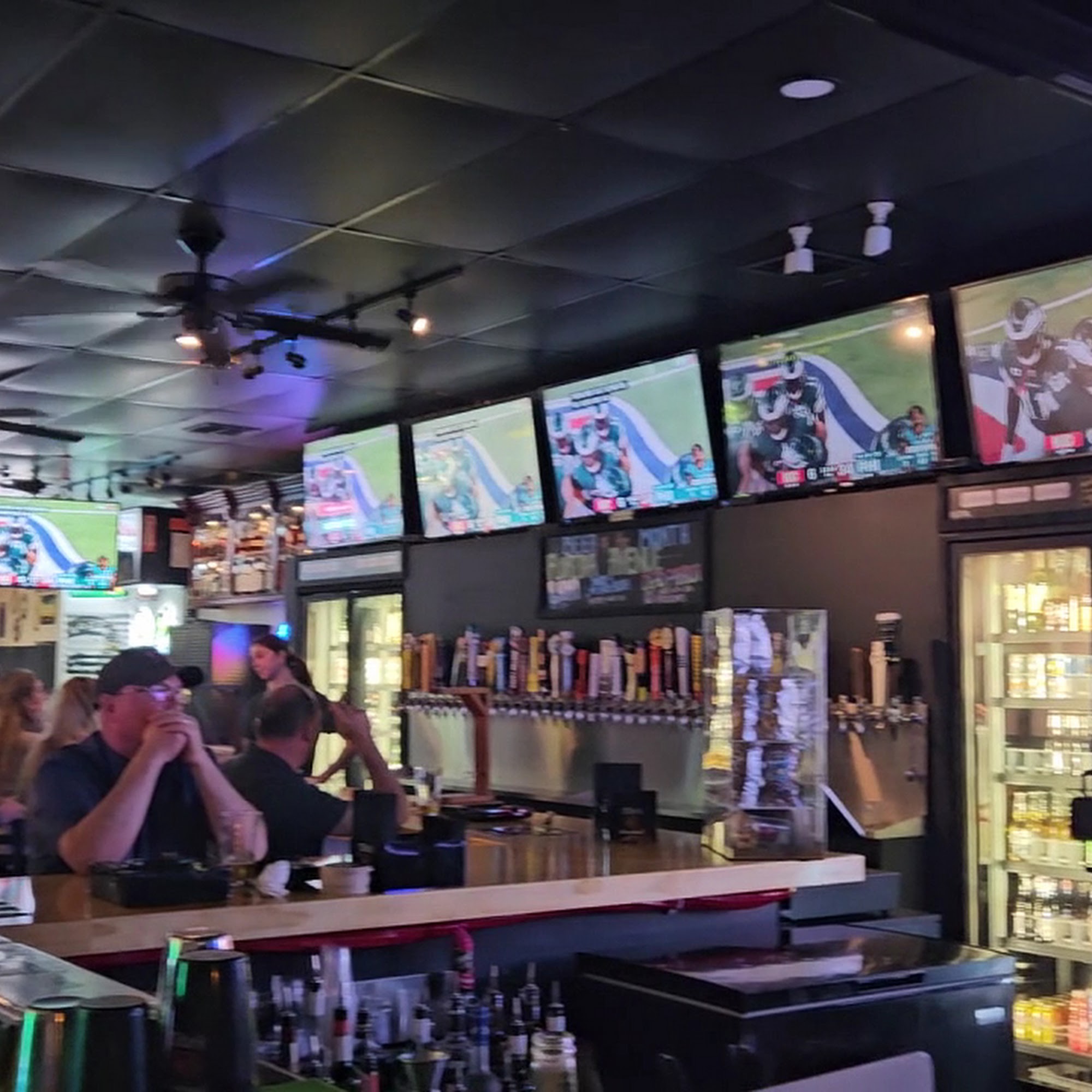 Mad Pub Madeira Beach