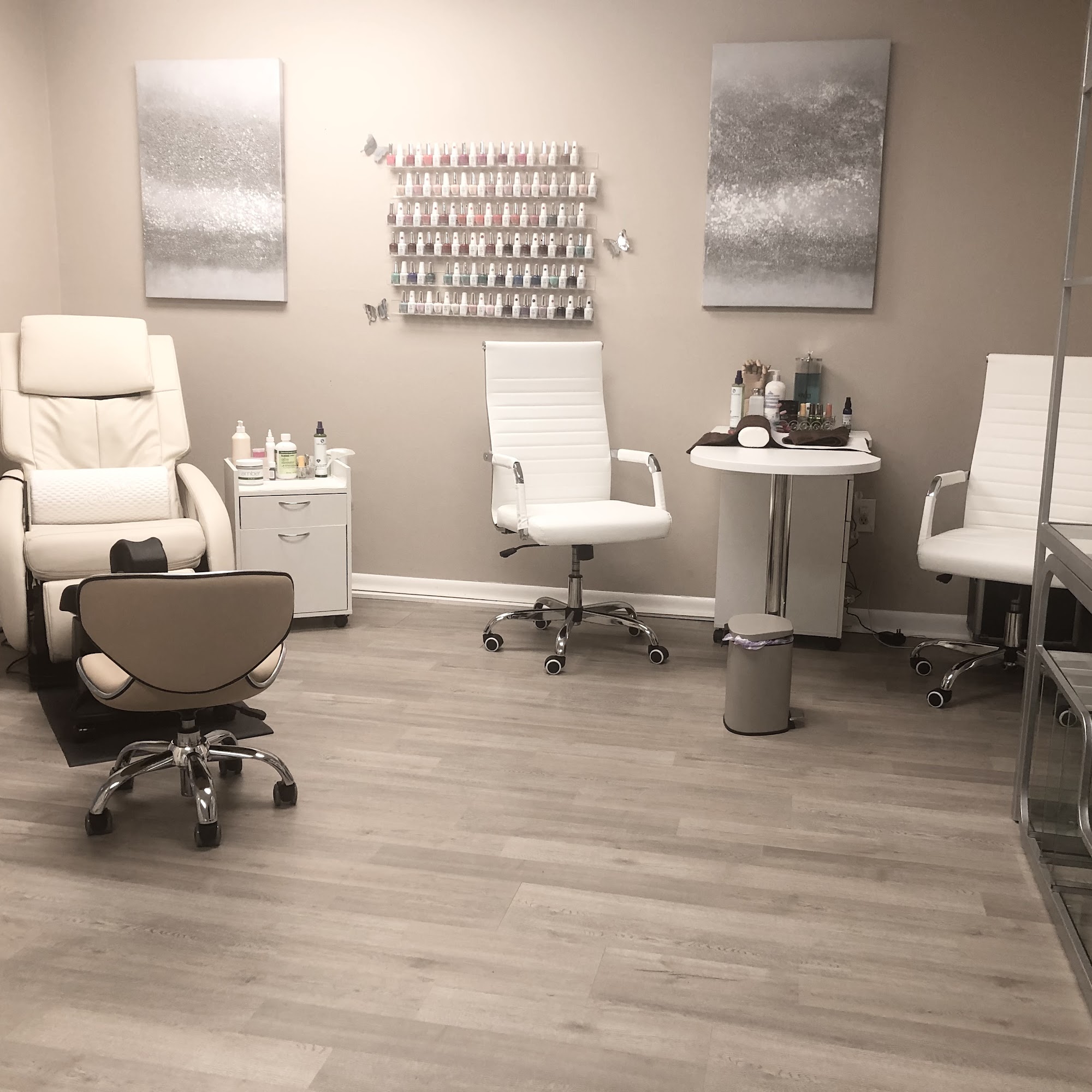 VISAGE BEAUTY BAR 601 E Elkcam Cir # B14, Marco Island Florida 34145