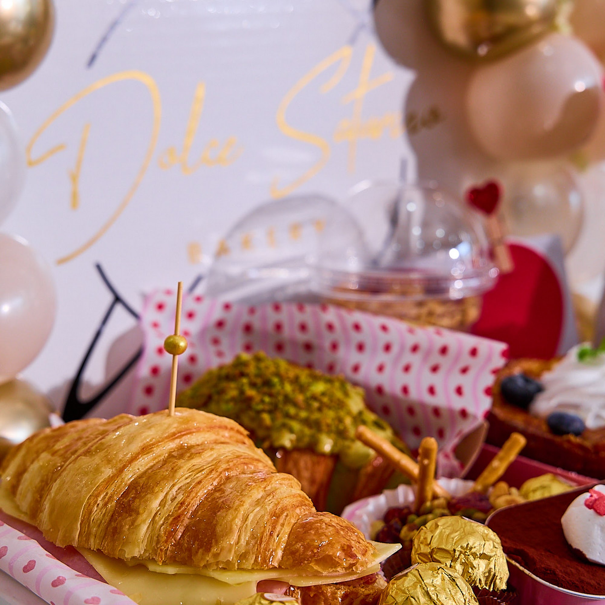 Dolce Saturno Bakery Medley