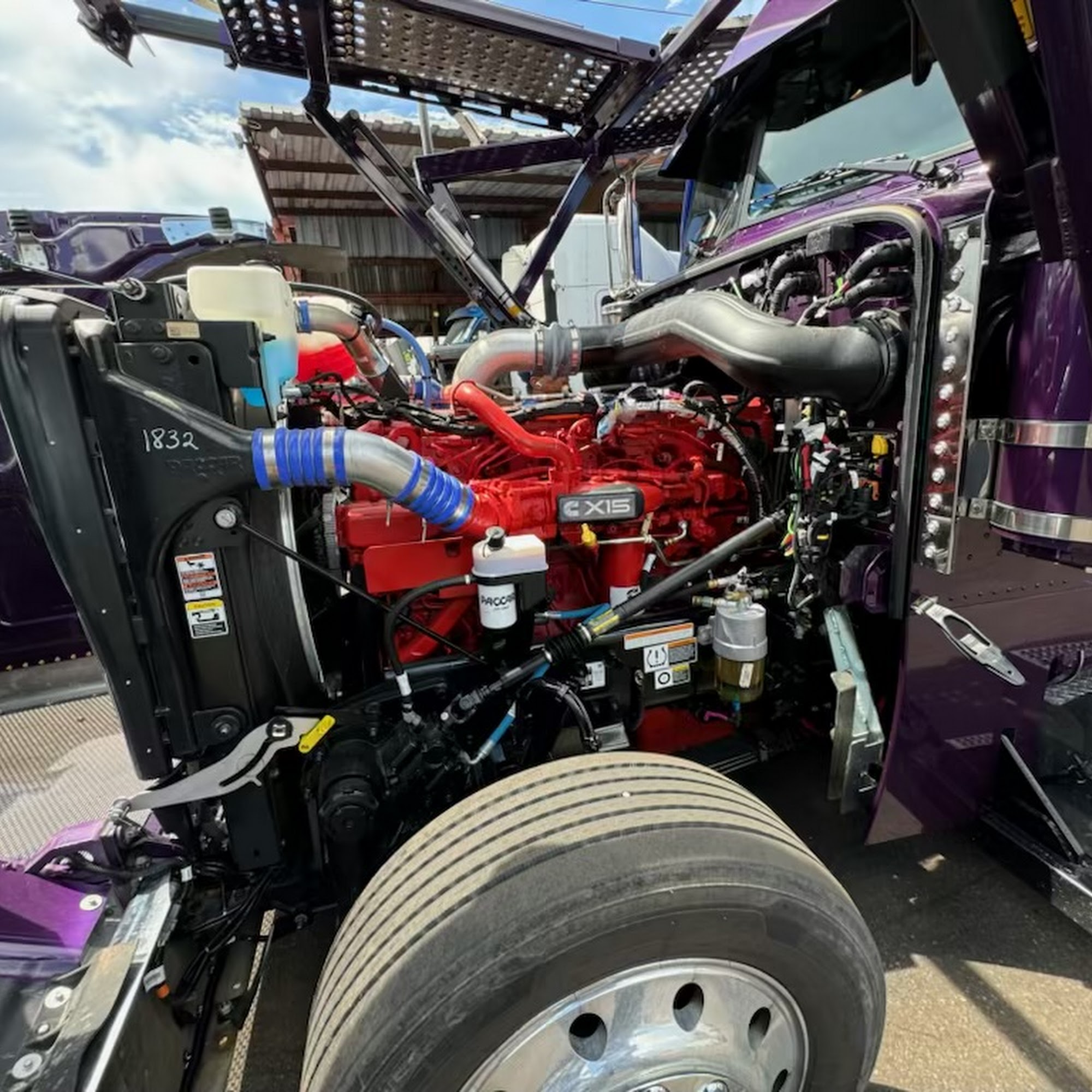 L&M National Equipment Sales– Truck & Fleet Repair | PACCAR Certified 8201 NW 93rd St, Medley Florida 33166