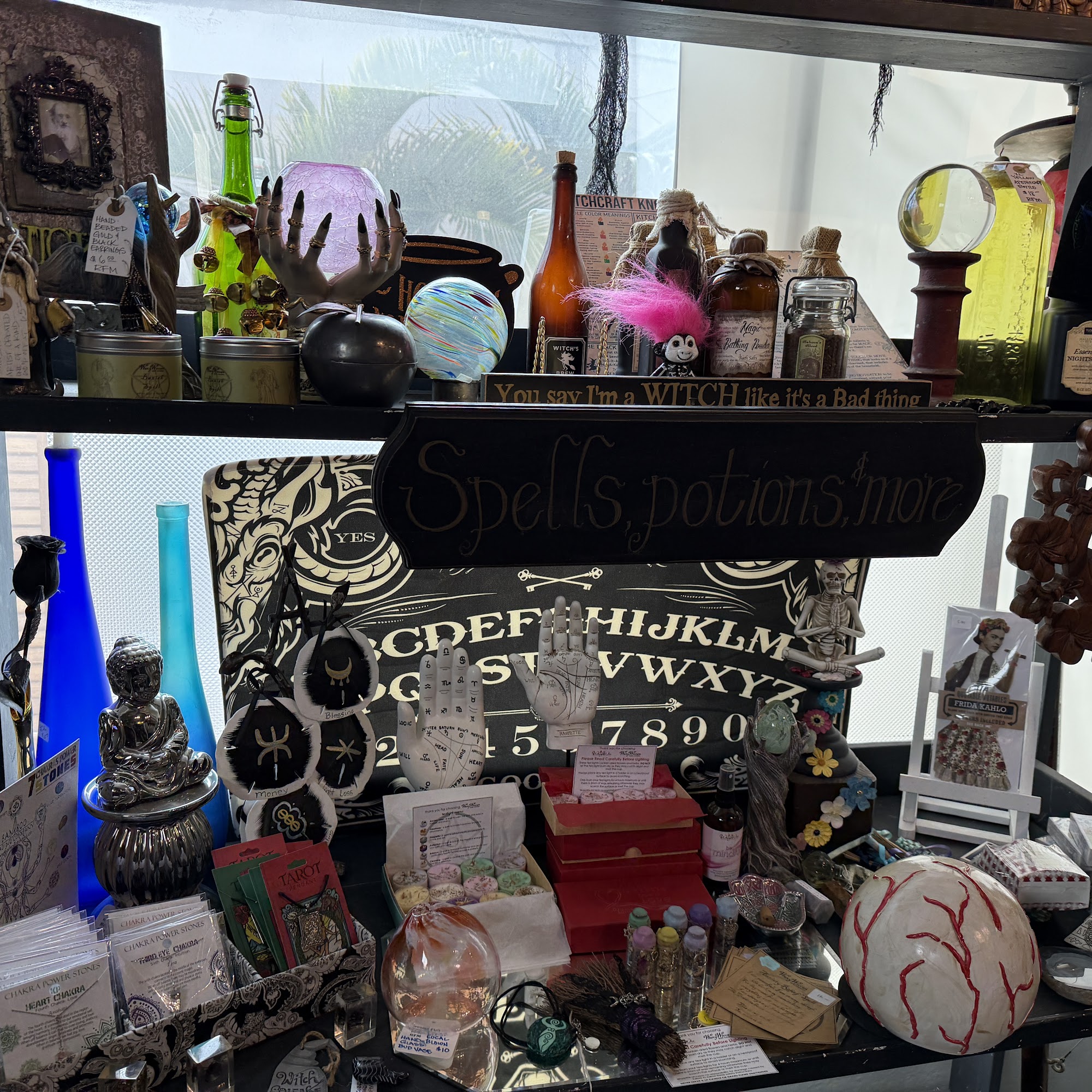 Creative Bazaar Art & Oddities