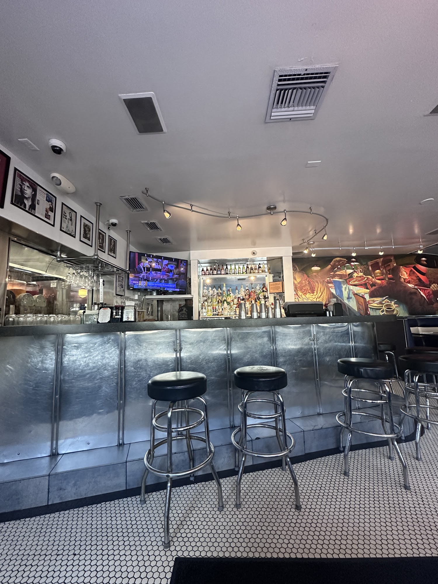 11th Street Diner 1065 Washington Ave, Miami Beach, FL 33139