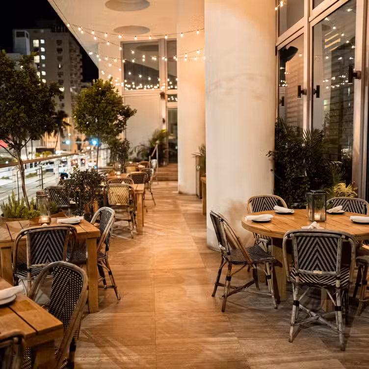 Photo credit: opentable