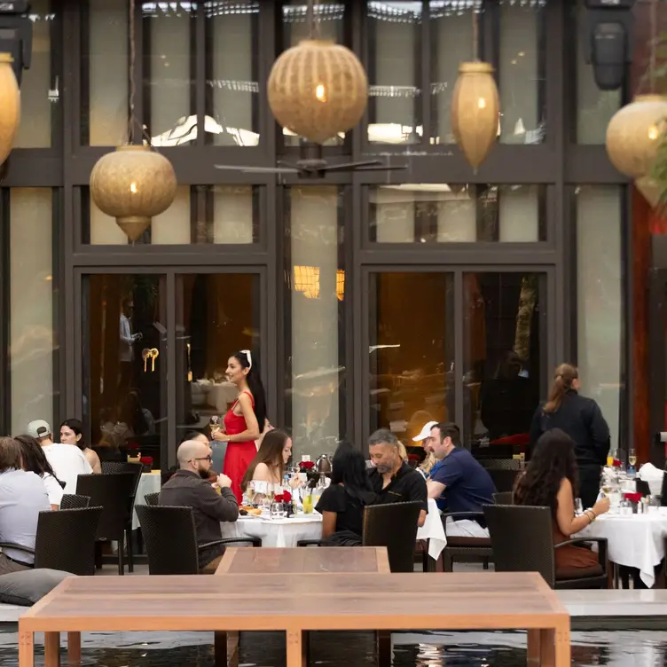 Photo credit: opentable