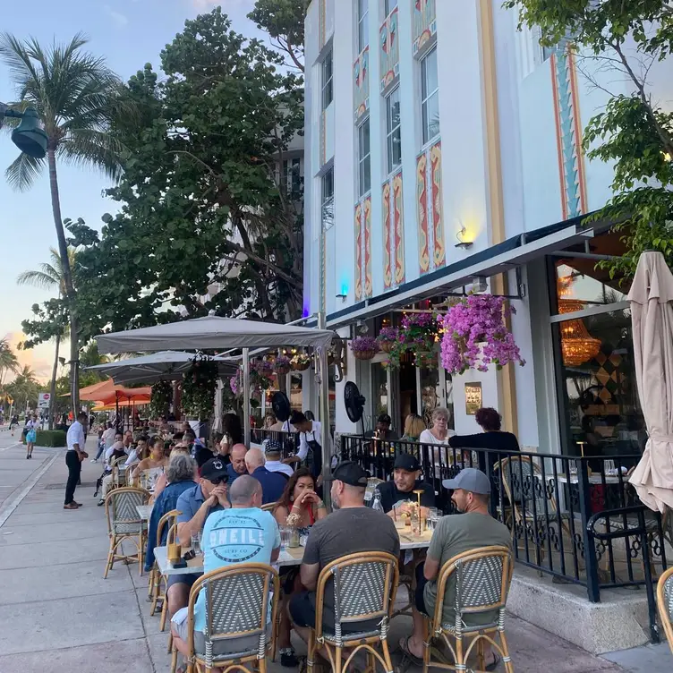 Photo credit: opentable