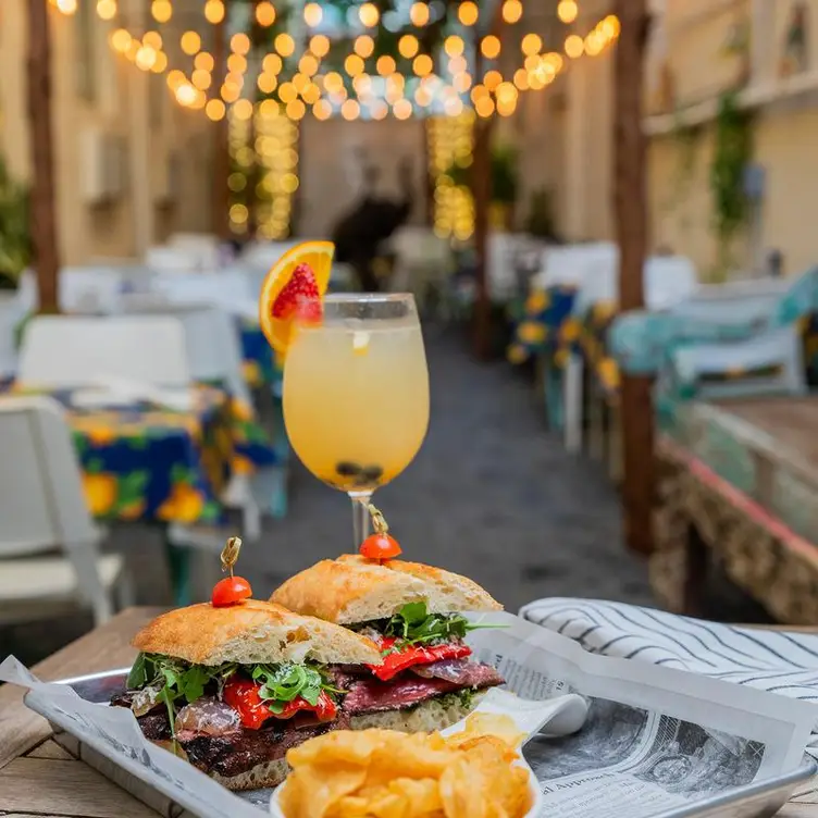 Photo credit: opentable