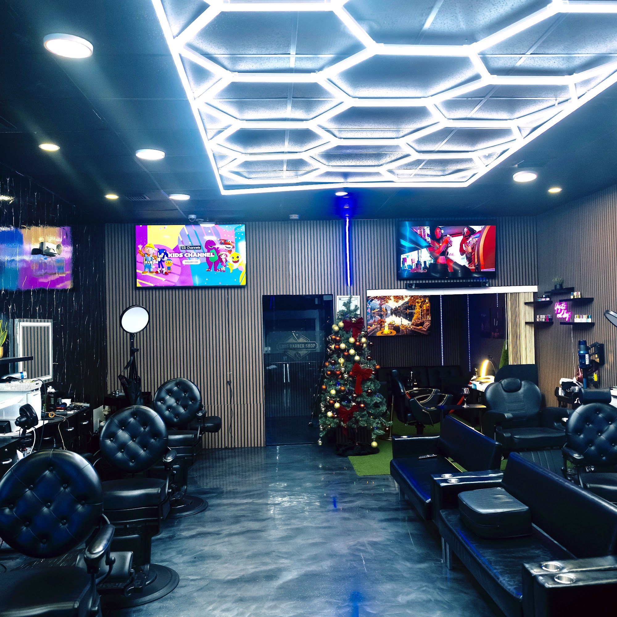 L305 Barbershop 21465 NW 2nd Ave, Miami Gardens Florida 33169