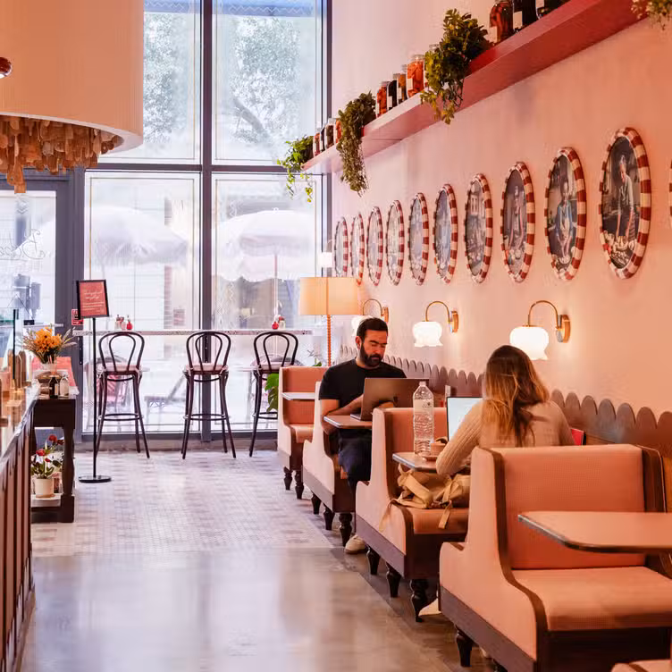 Photo credit: opentable