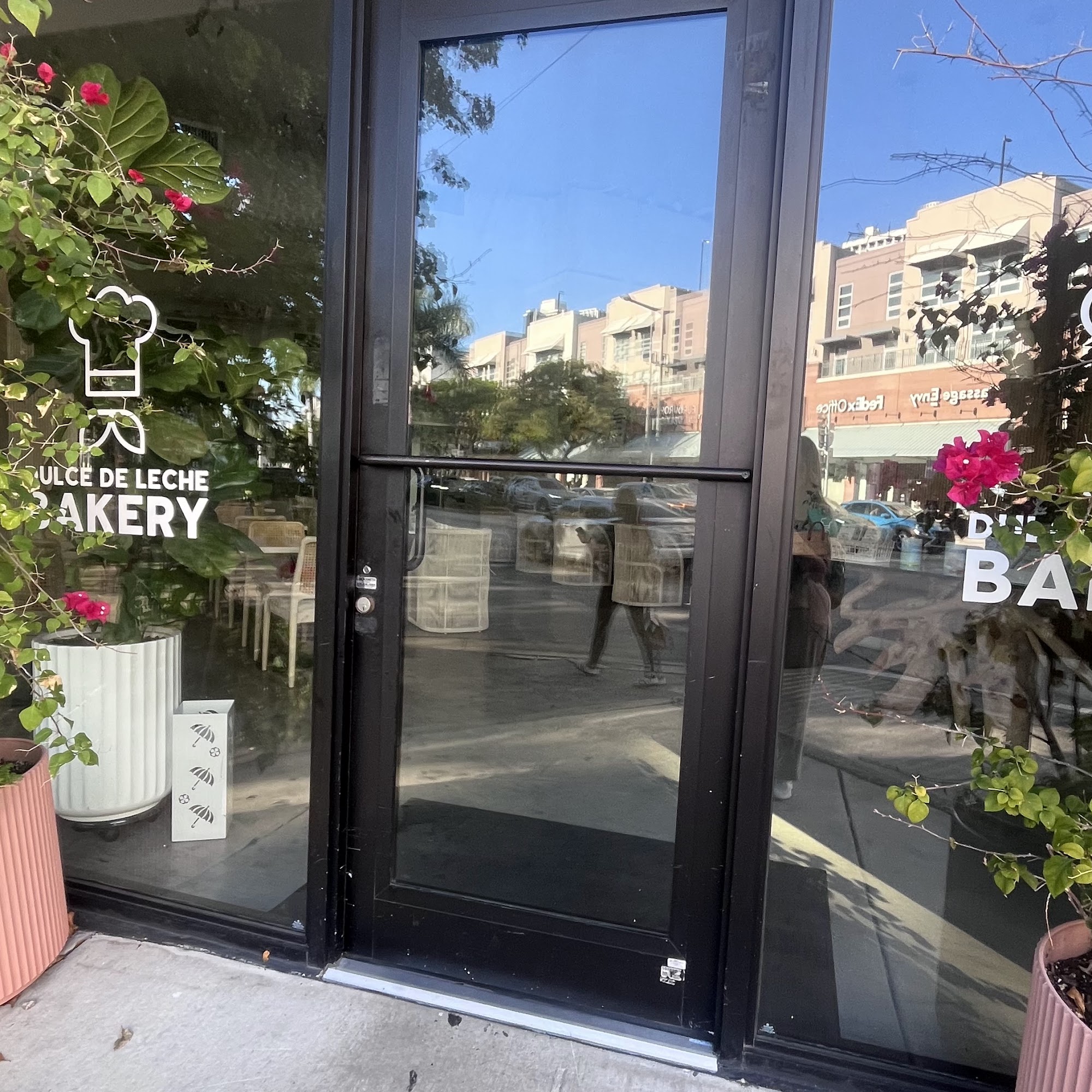 Dulce de Leche Bakery Miami
