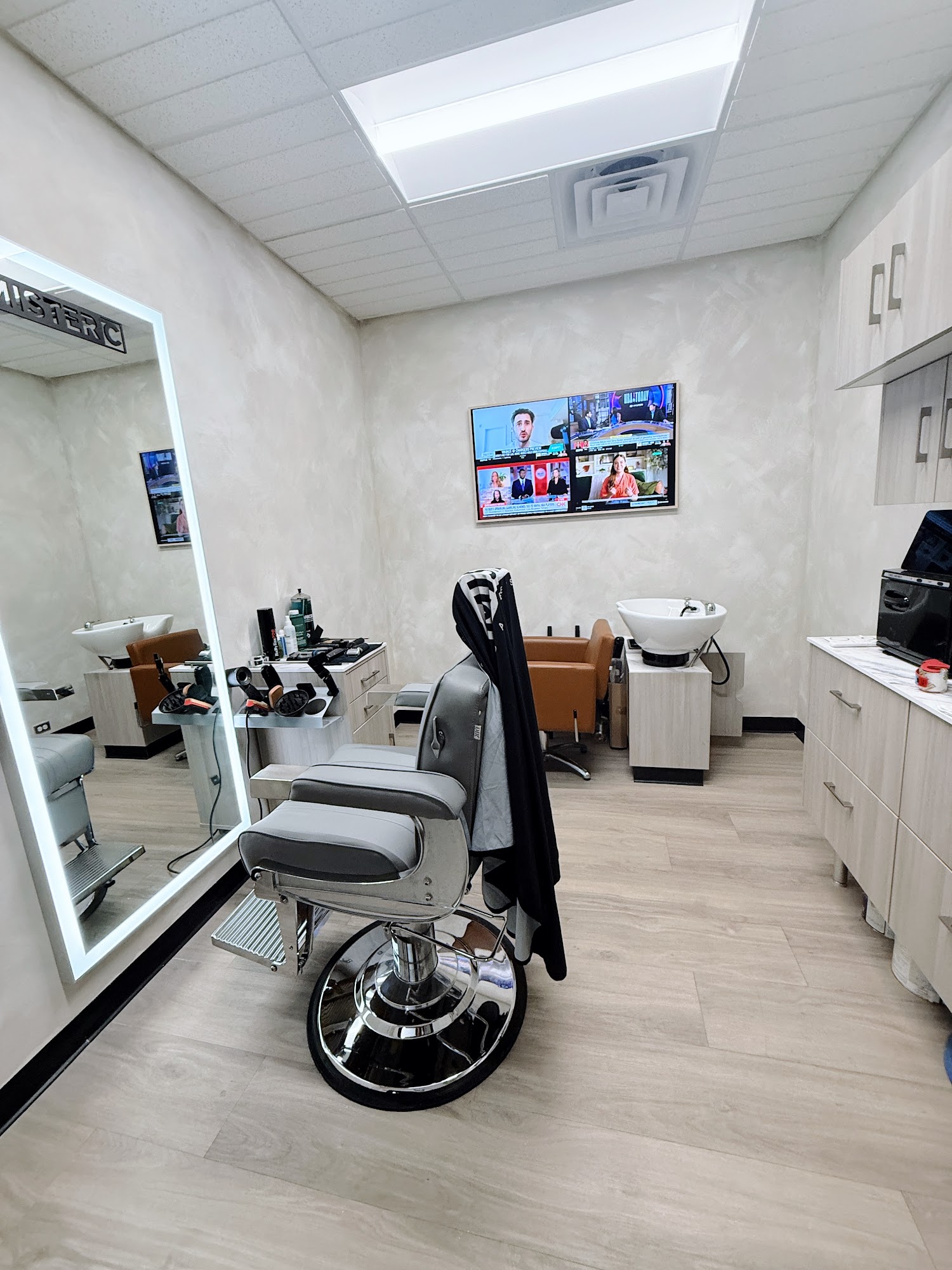 Mister c barber 108 SW 9th St #11, Miami Florida 33130