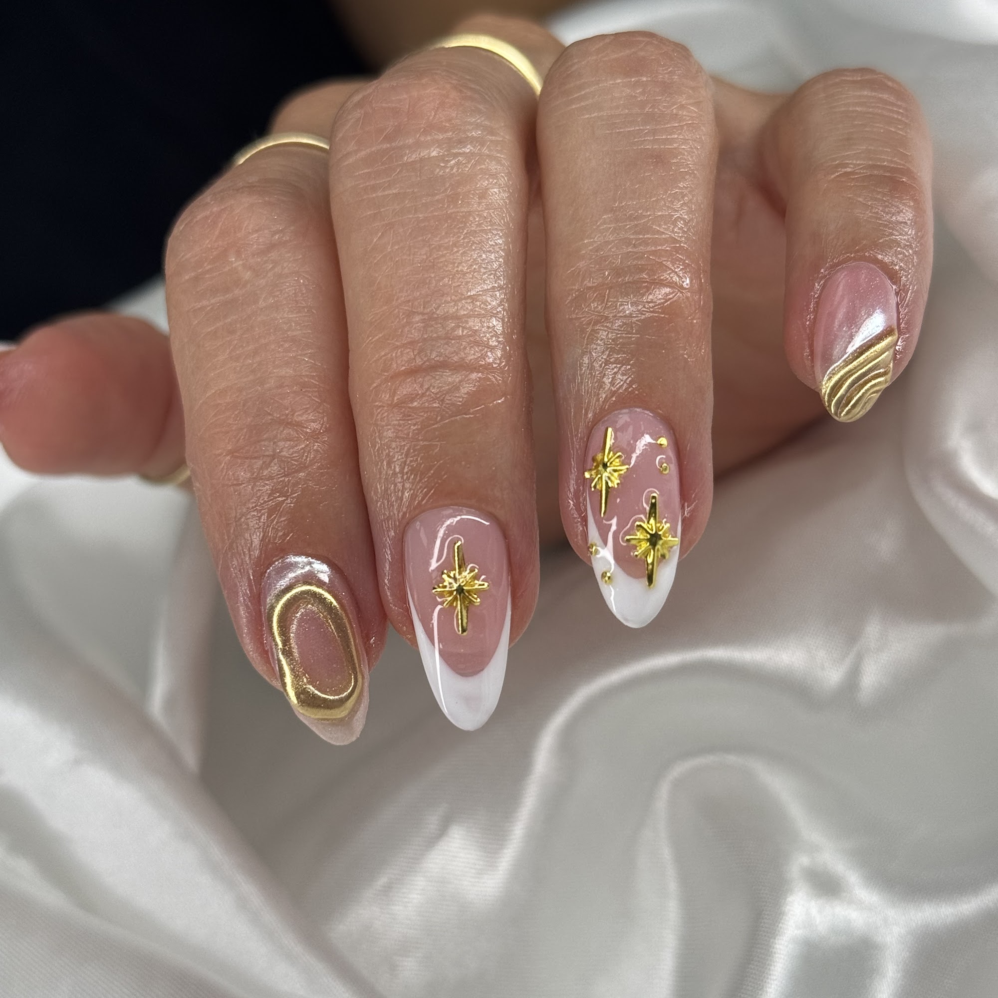 April’s Beauty Bar (10% OFF NEW CLIENTS)