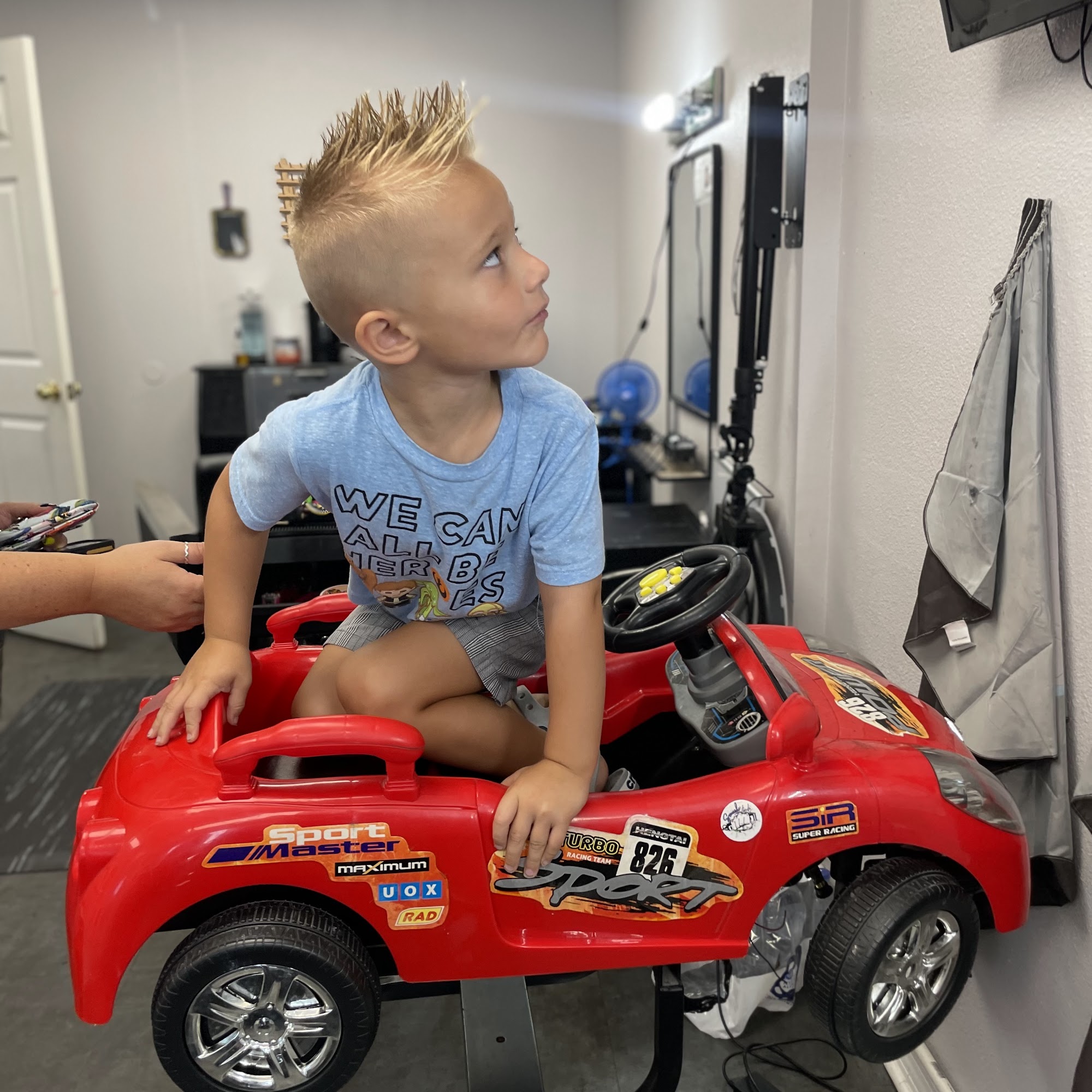 Edgy Image Salon Company