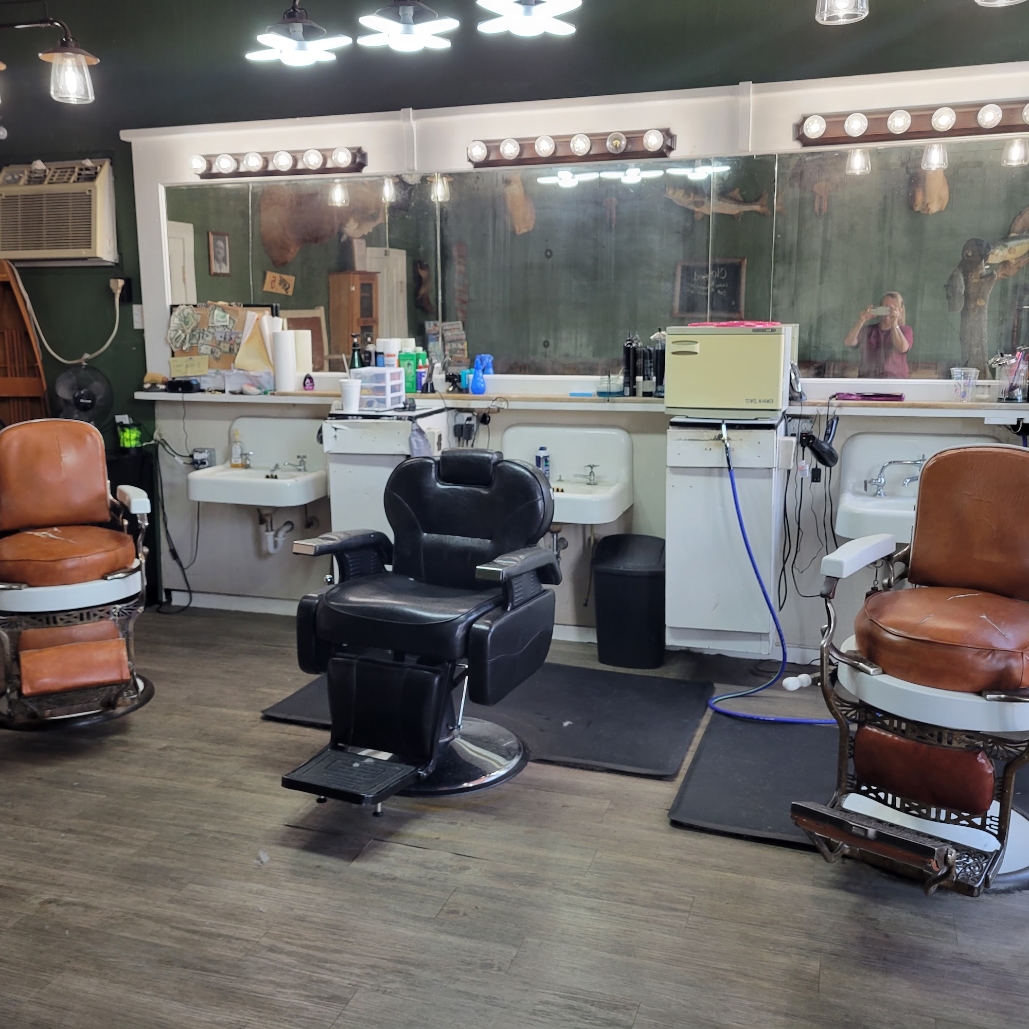 Kountry kutz 135 E Dogwood St, Monticello Florida 32344