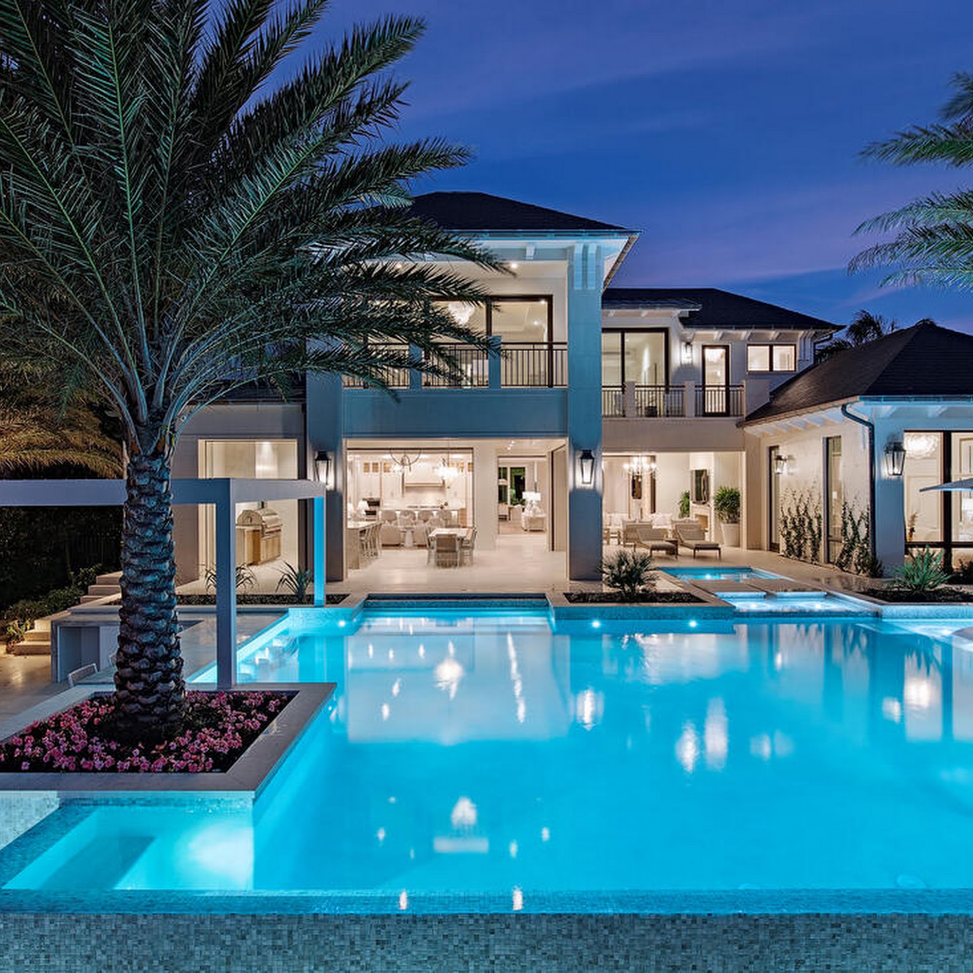 Classic Pools of Naples