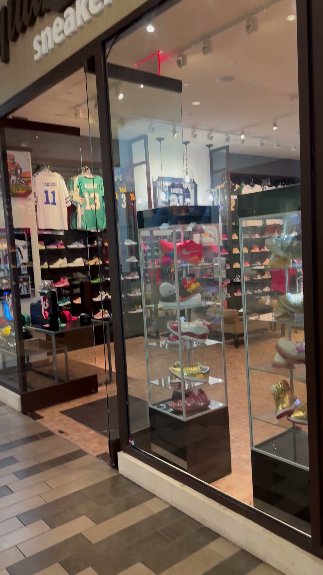 Aquazul Sneakers Naples