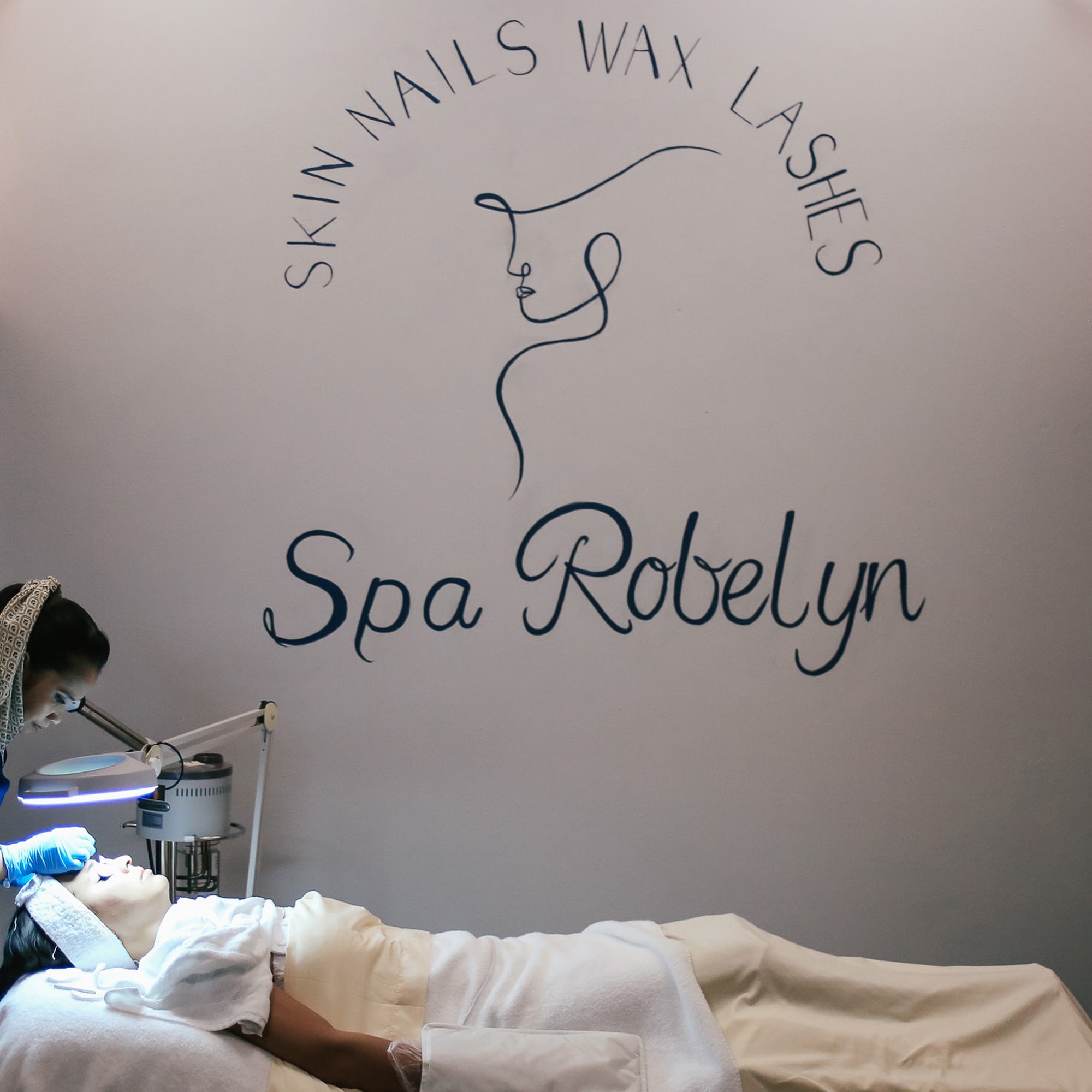 Spa Robelyn, LLC