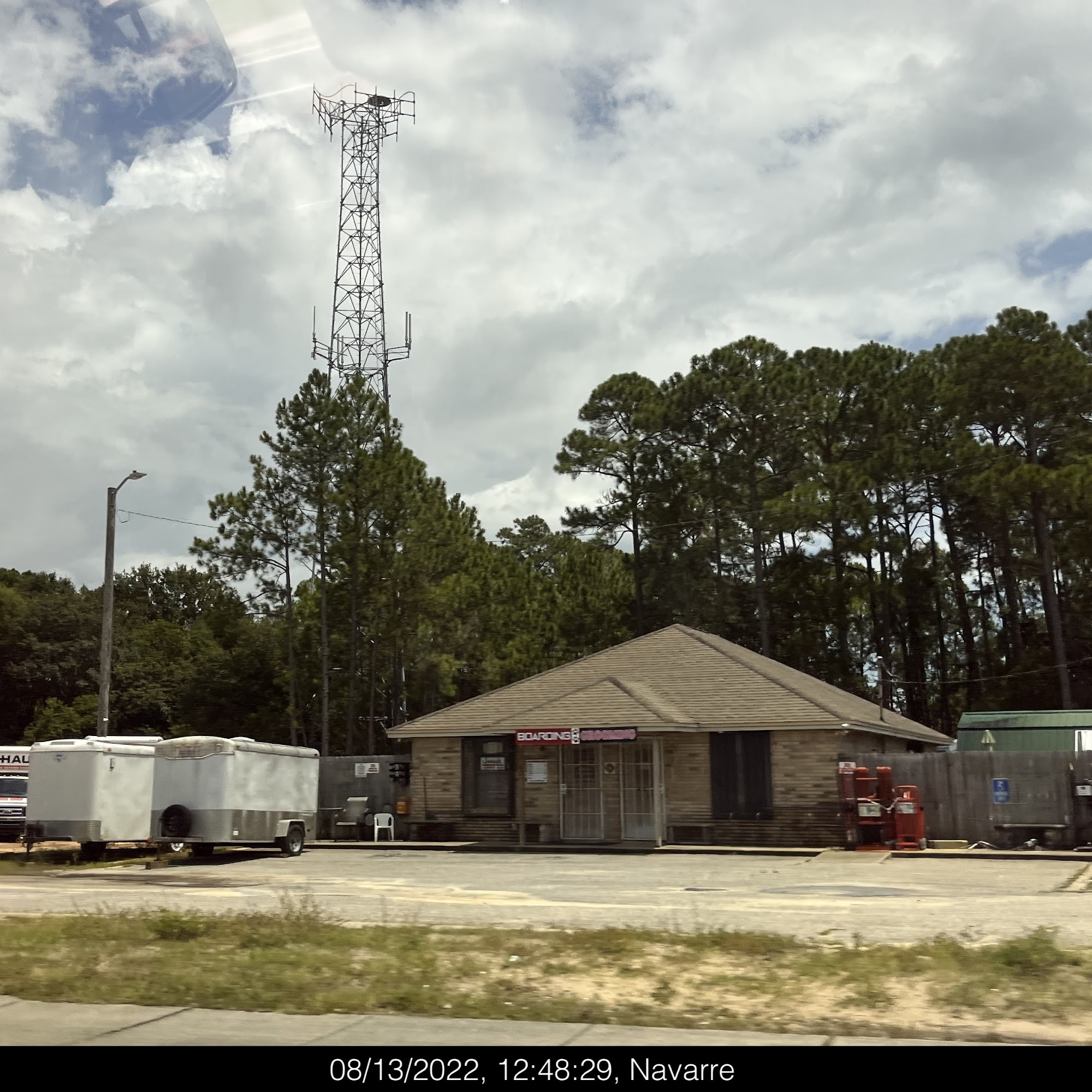 Crossbones Enterprises, Inc. Pet Boarding and Local UHaul Dealer Navarre