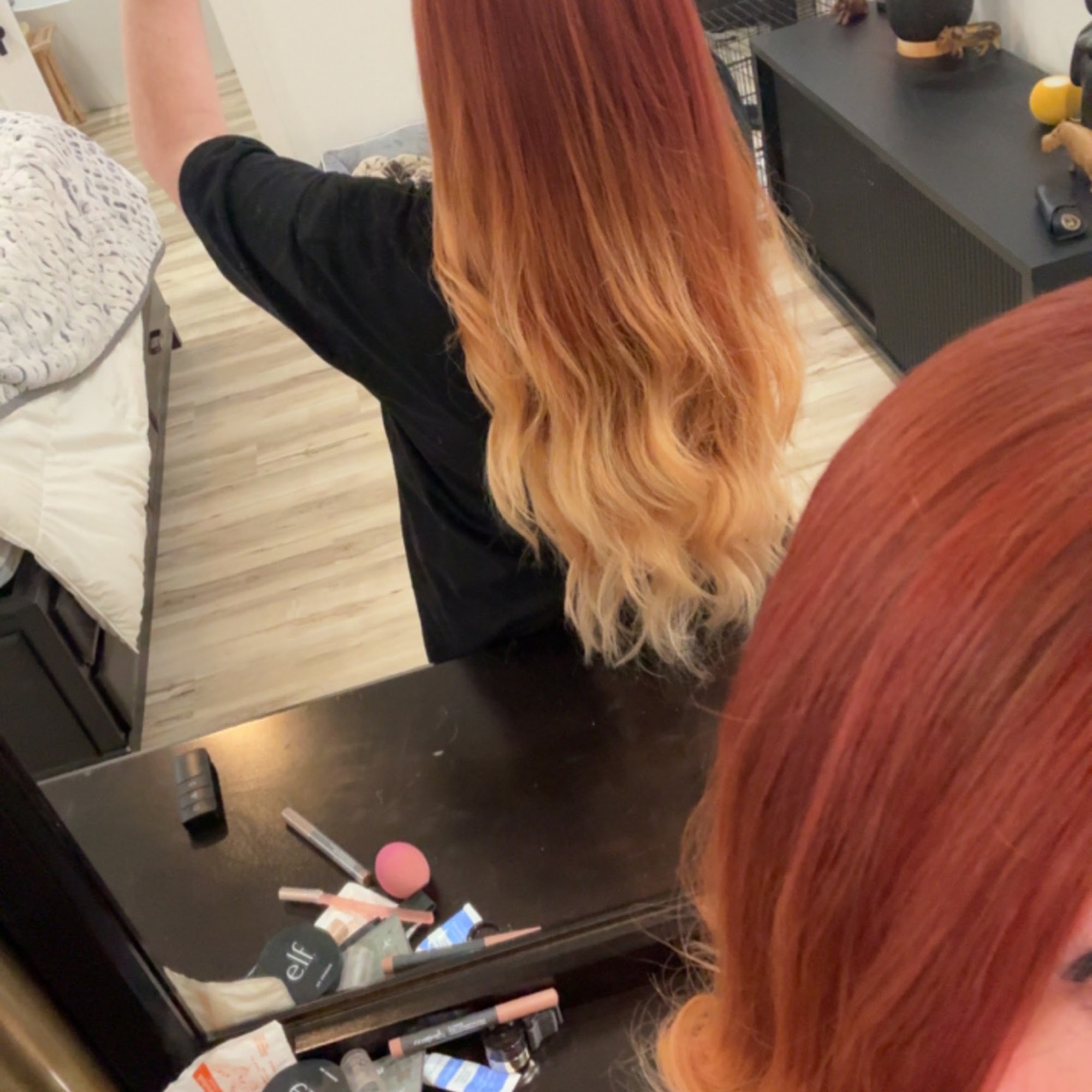 Lo Salon and Suites Navarre