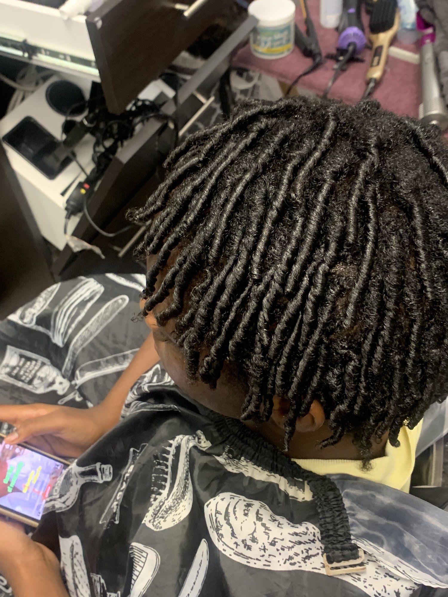 Magic Hair 1225 Atlantic Blvd, Neptune Beach Florida 32266