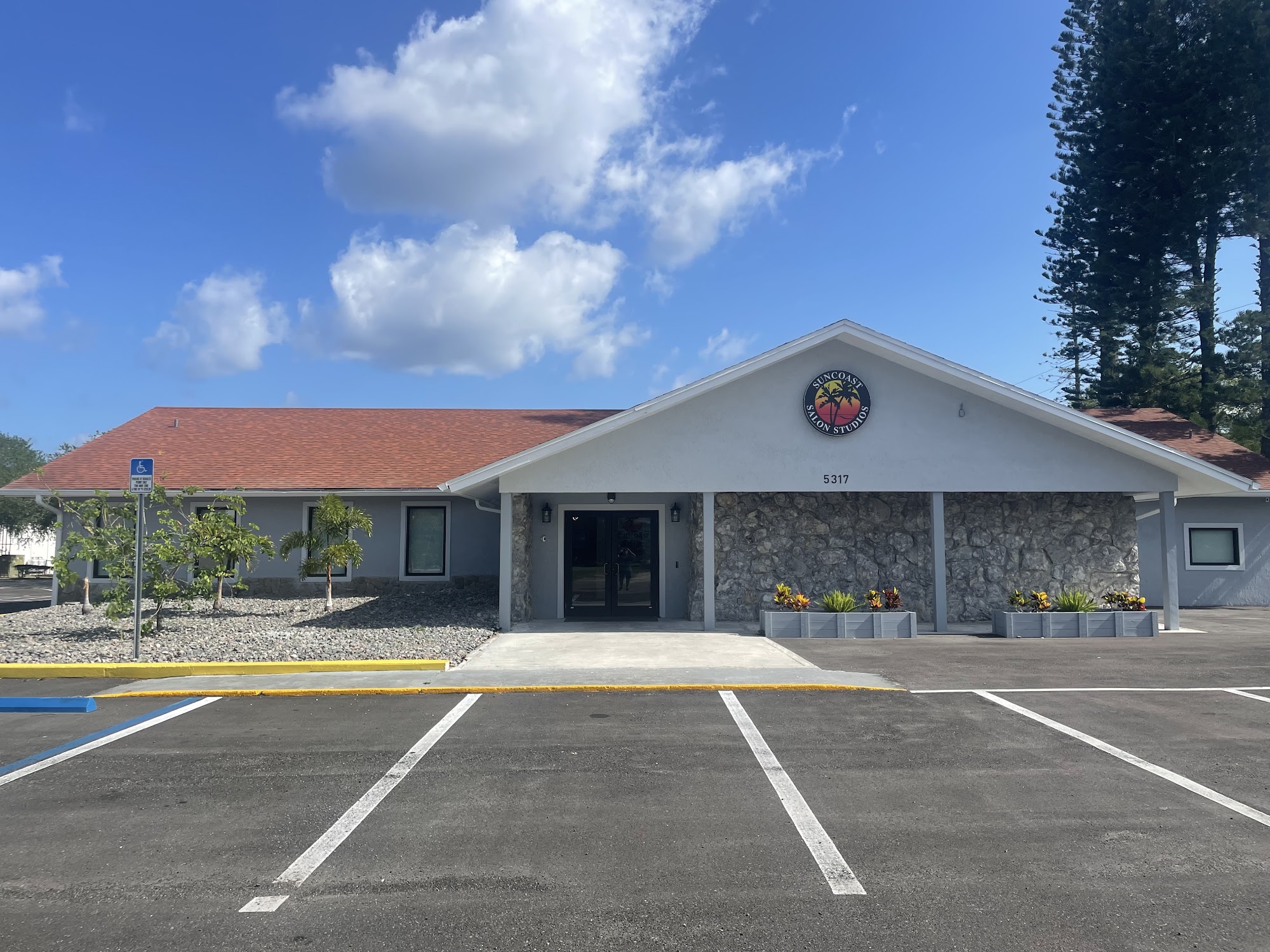 Suncoast Salon Studios 5317 Linder Pl, New Port Richey Florida 34652