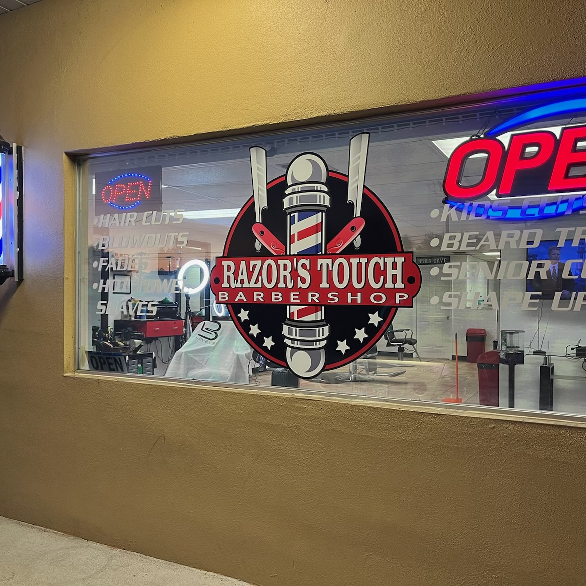 Razors Touch 80 Pondella Rd unit f, North Fort Myers Florida 33903