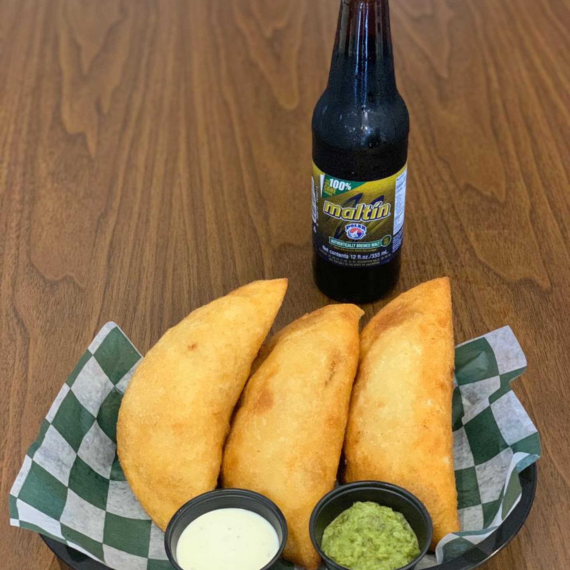 MANTIS CAFE North Miami